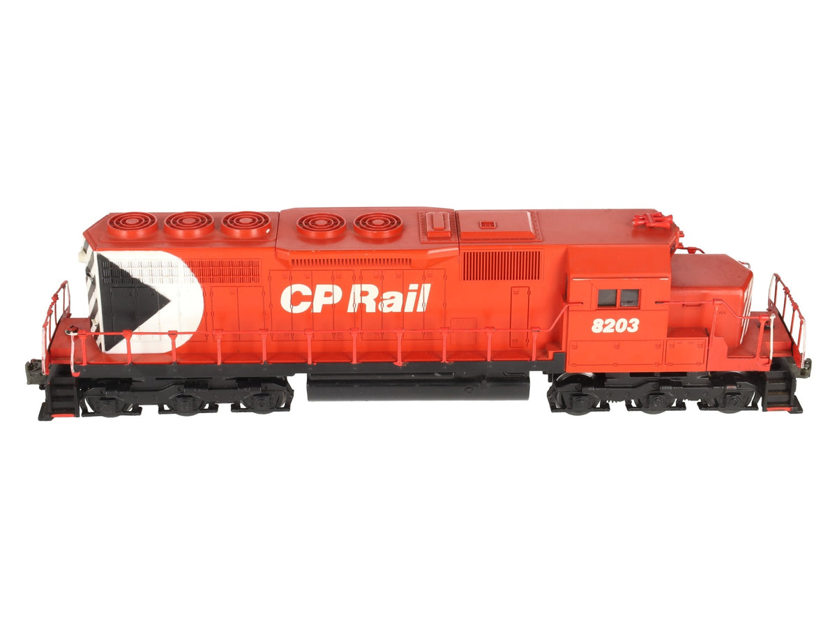 Lionel 6-18203 O CP Rail SD-40 Diesel Locomotive #8203 EX/Box
