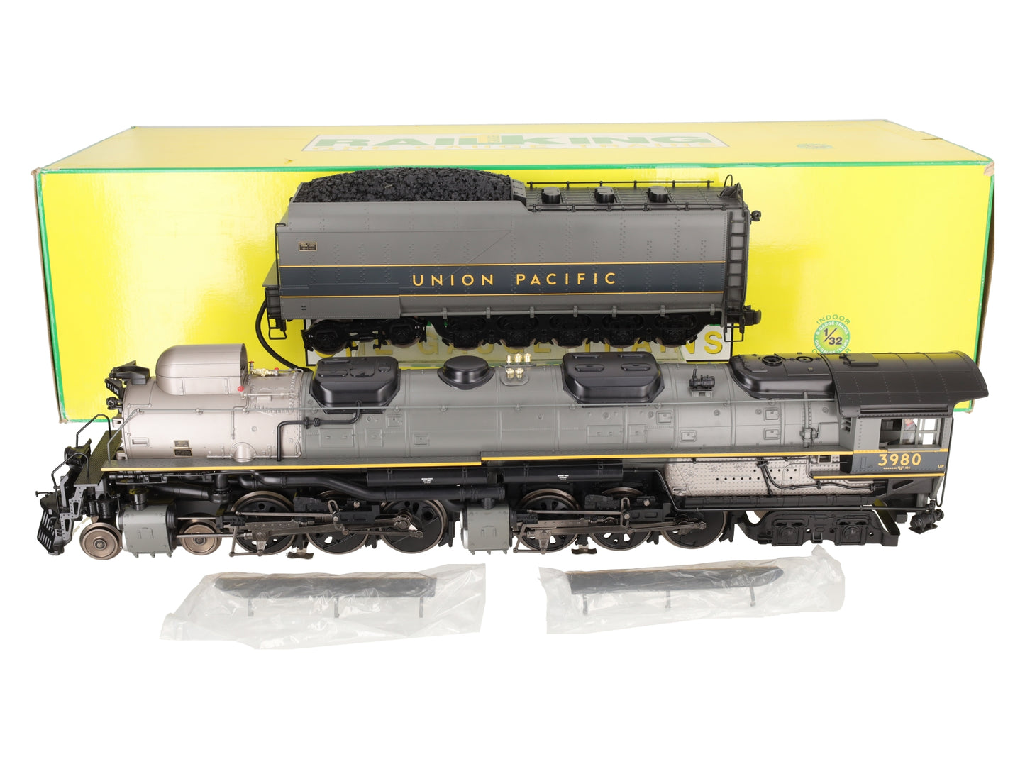 MTH 70-3016-1 G Scale Union Pacific 4-6-6-4 Challenger Steam Loco & Tender w PS2 EX/Box