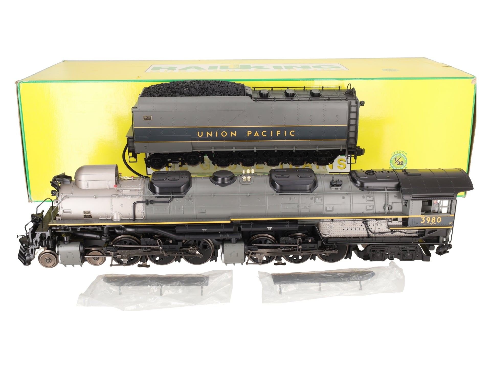 MTH 70-3016-1 G Scale Union Pacific 4-6-6-4 Challenger Steam Loco & Tender w PS2 EX/Box