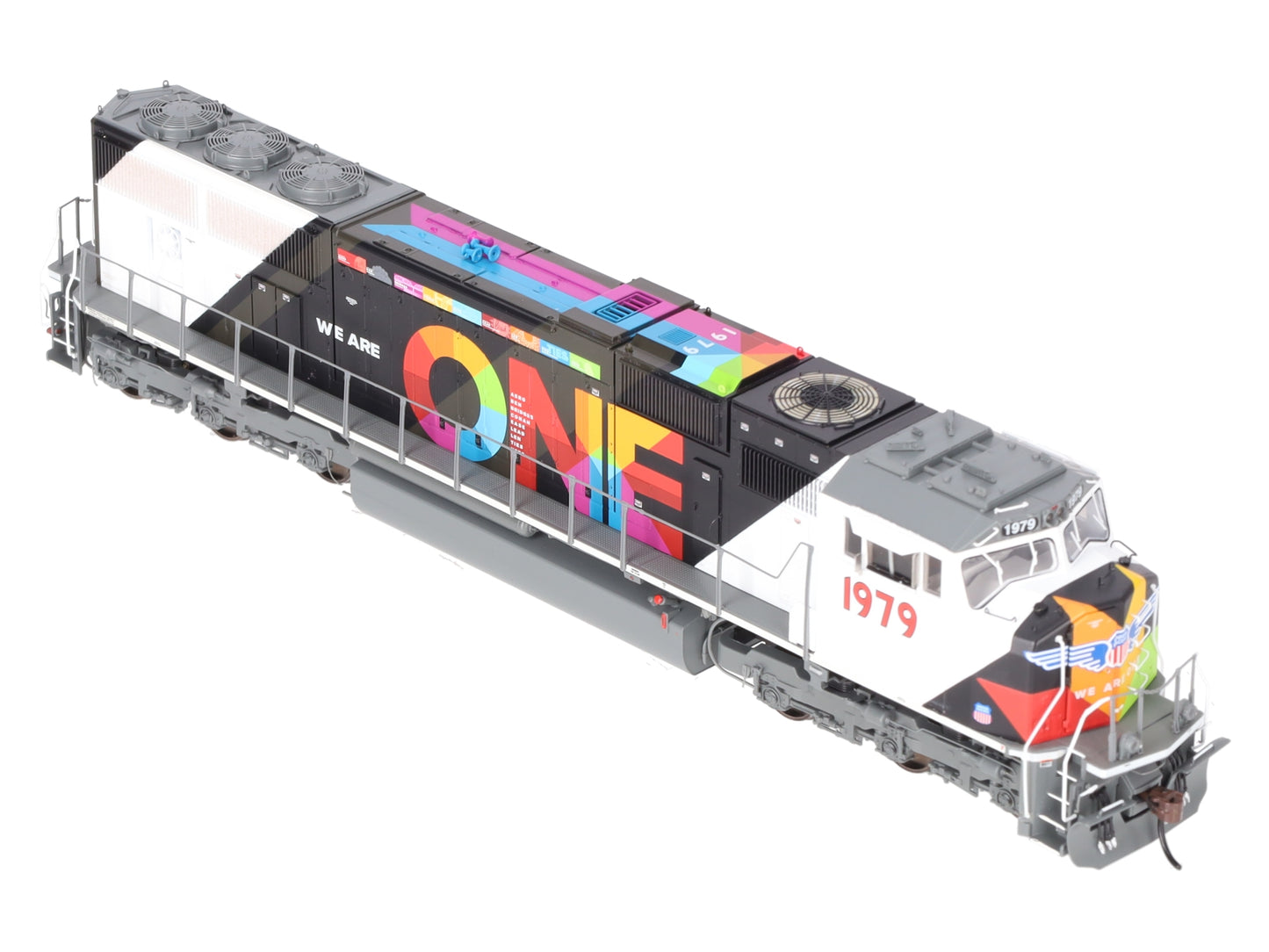 Athearn G75718 HO Scale Union Pacific "We are One" SD70M Diesel Locomotive #1979 EX/Box