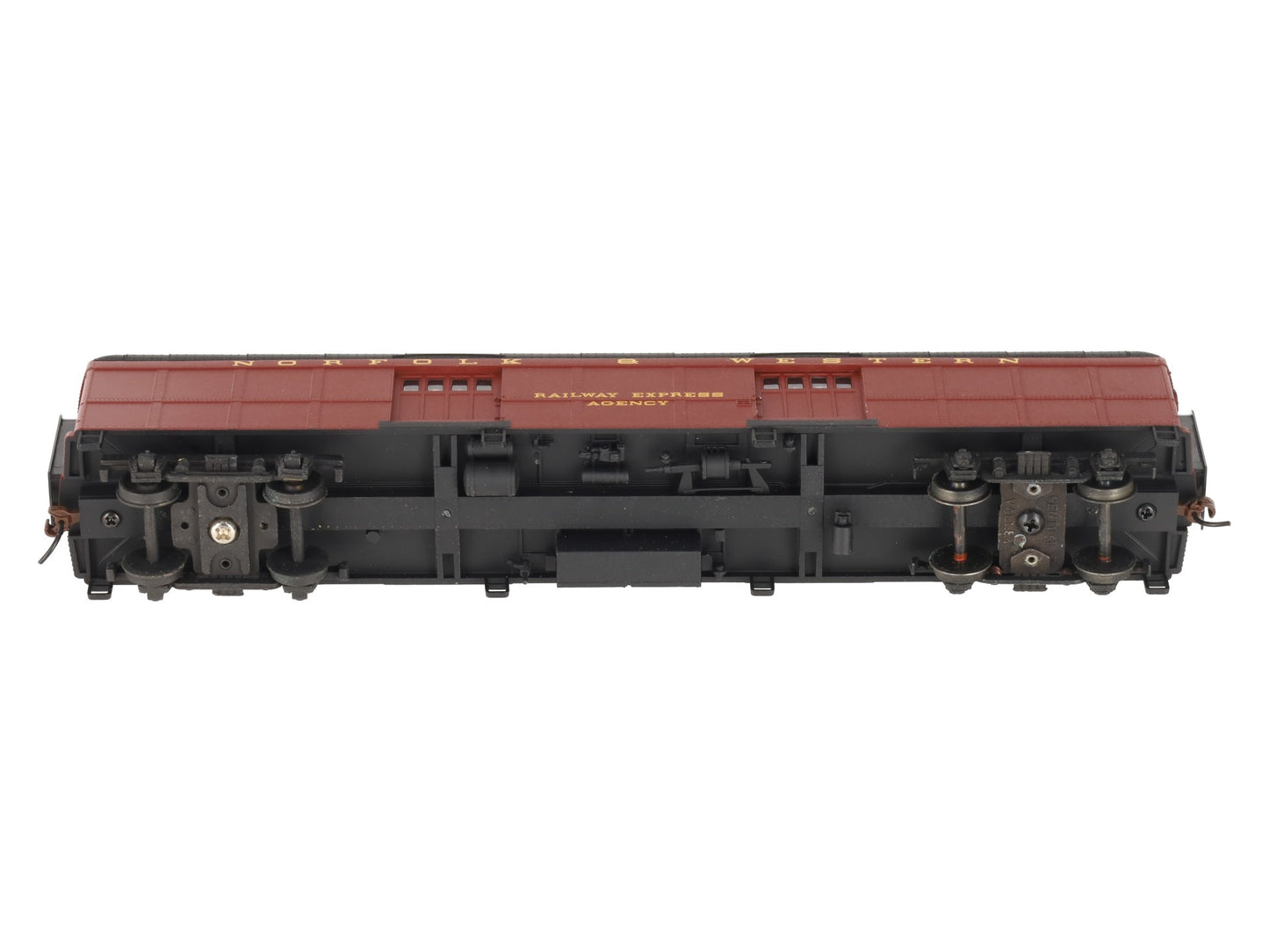 Walthers 932-5874 HO Scale Norfolk & Western Railway Express B60B Baggage Car EX/Box