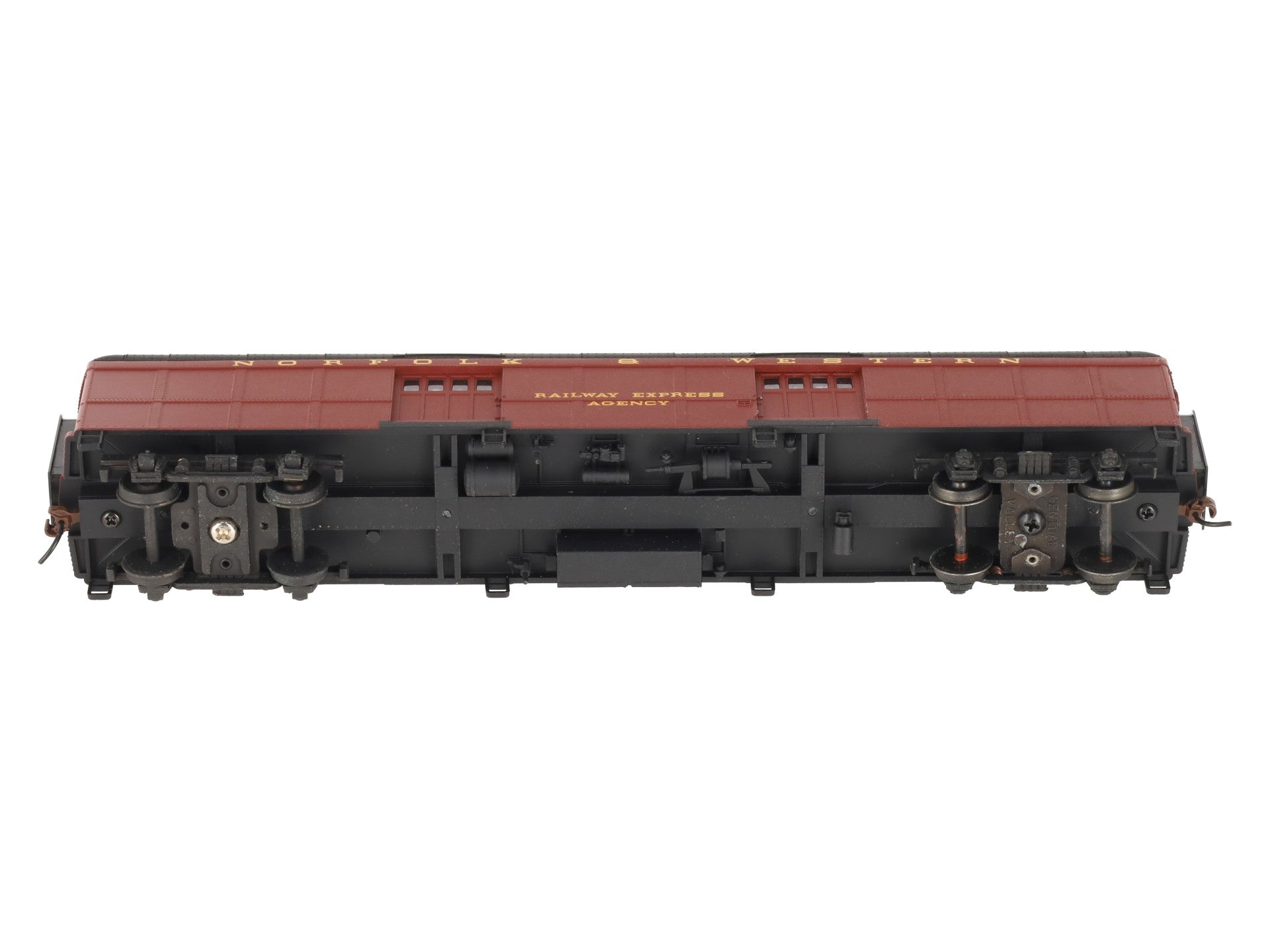 Walthers 932-5874 HO Scale Norfolk & Western Railway Express B60B Baggage Car EX/Box