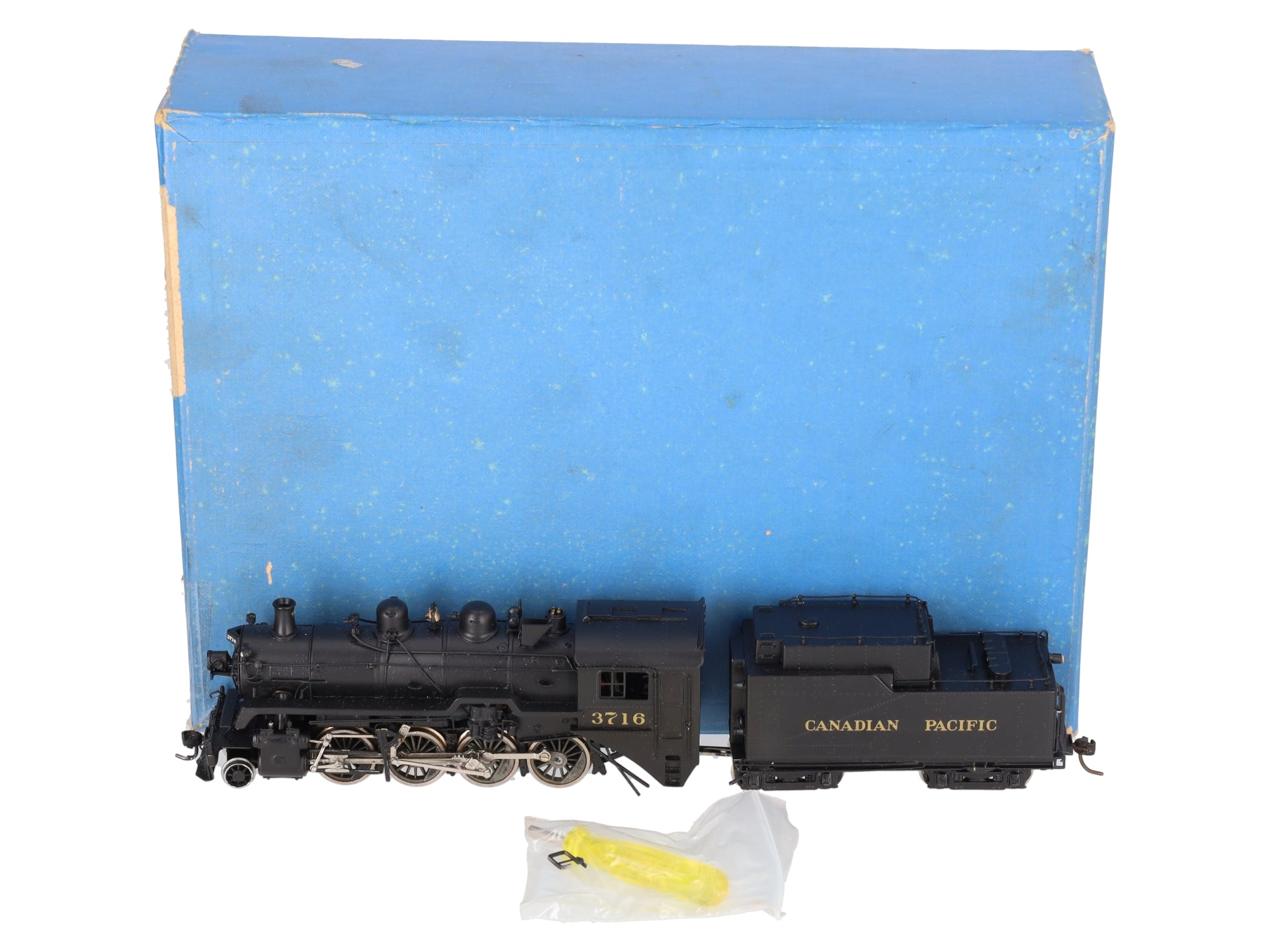 Van Hobbies HO BRASS CPR 2-8-0 Steam Locomotive & Tender - Painted