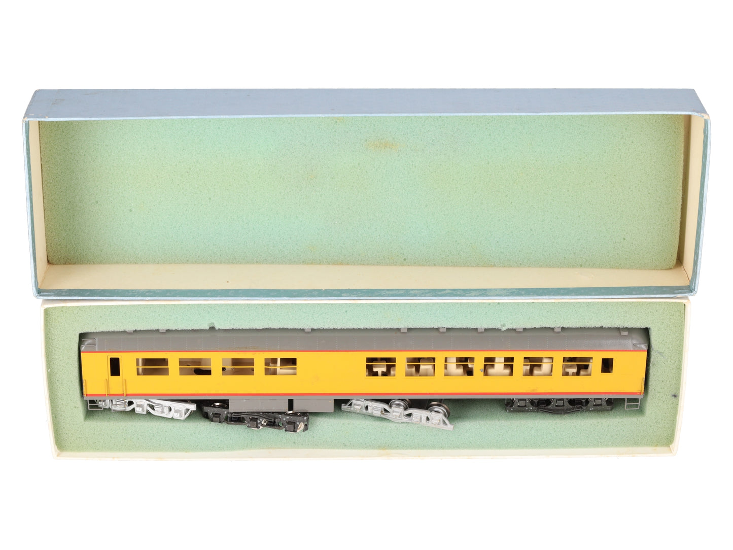 Lambert HO Scale BRASS Union Pacific 79' Dining Car- Painted/Box