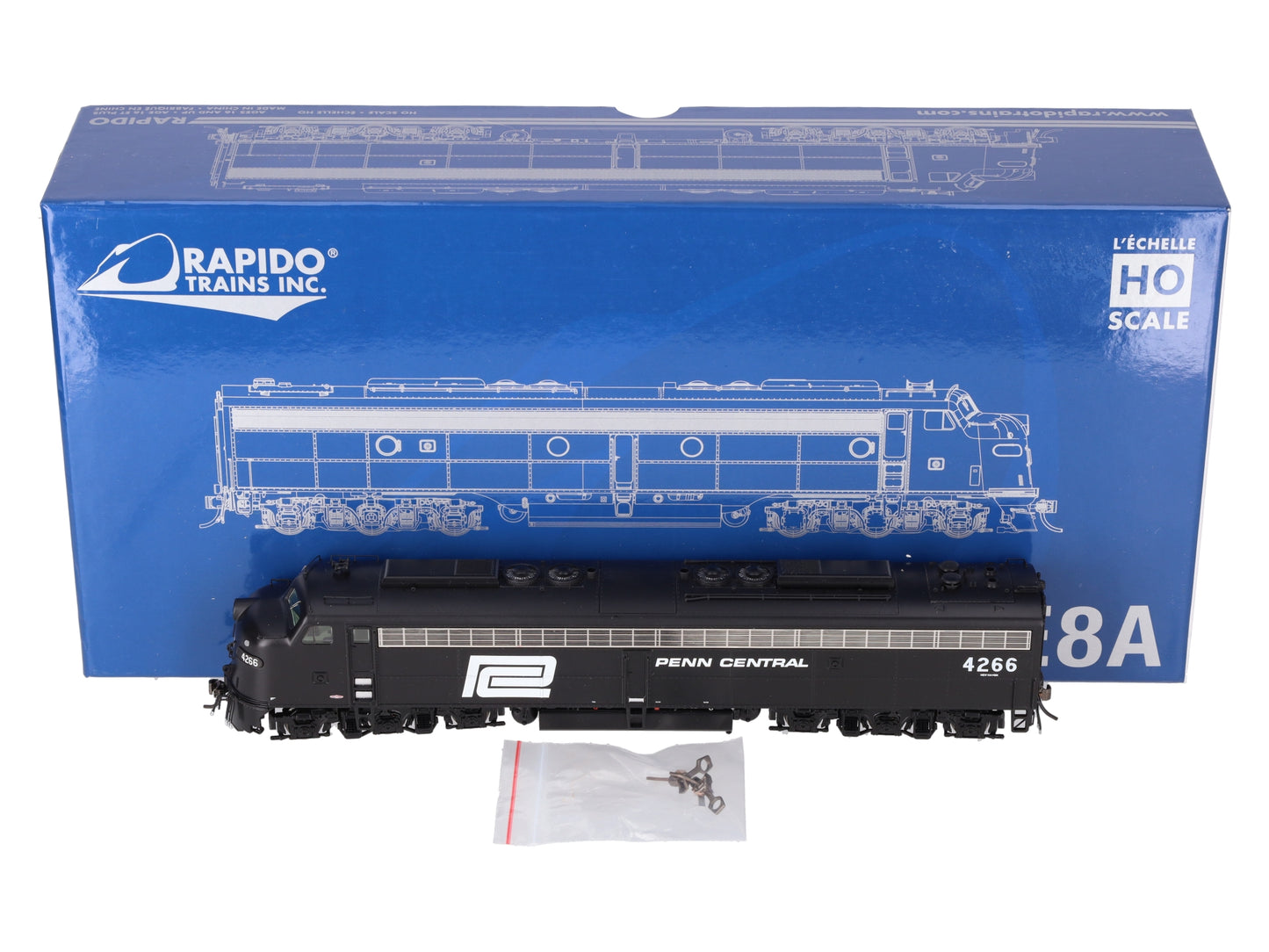 Rapido Trains 28588 HO E8A Penn Central #4266 DC/DCC/Sound LN/Box