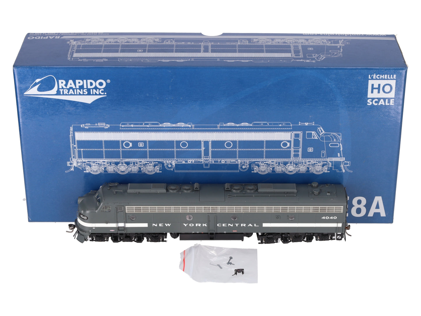 Rapido Trains 028528 HO NYC Cigar Band EMD E8A Diesel Locomotive DCC/Sound #4040 LN/Box