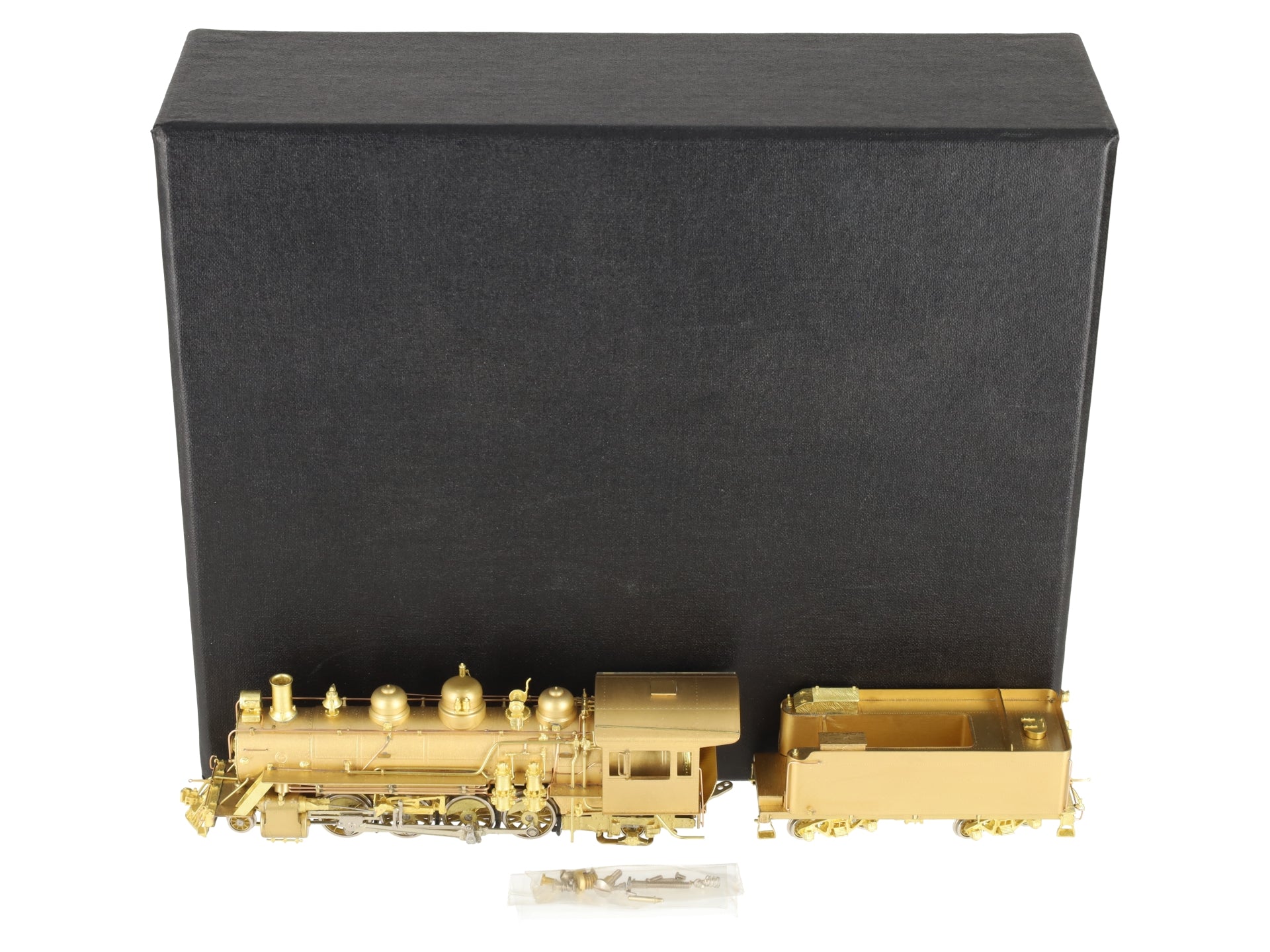 Hallmark Models 18 BRASS HOn3 East Broad Top 2-8-2 Steam Locomotive and Tender EX/Box