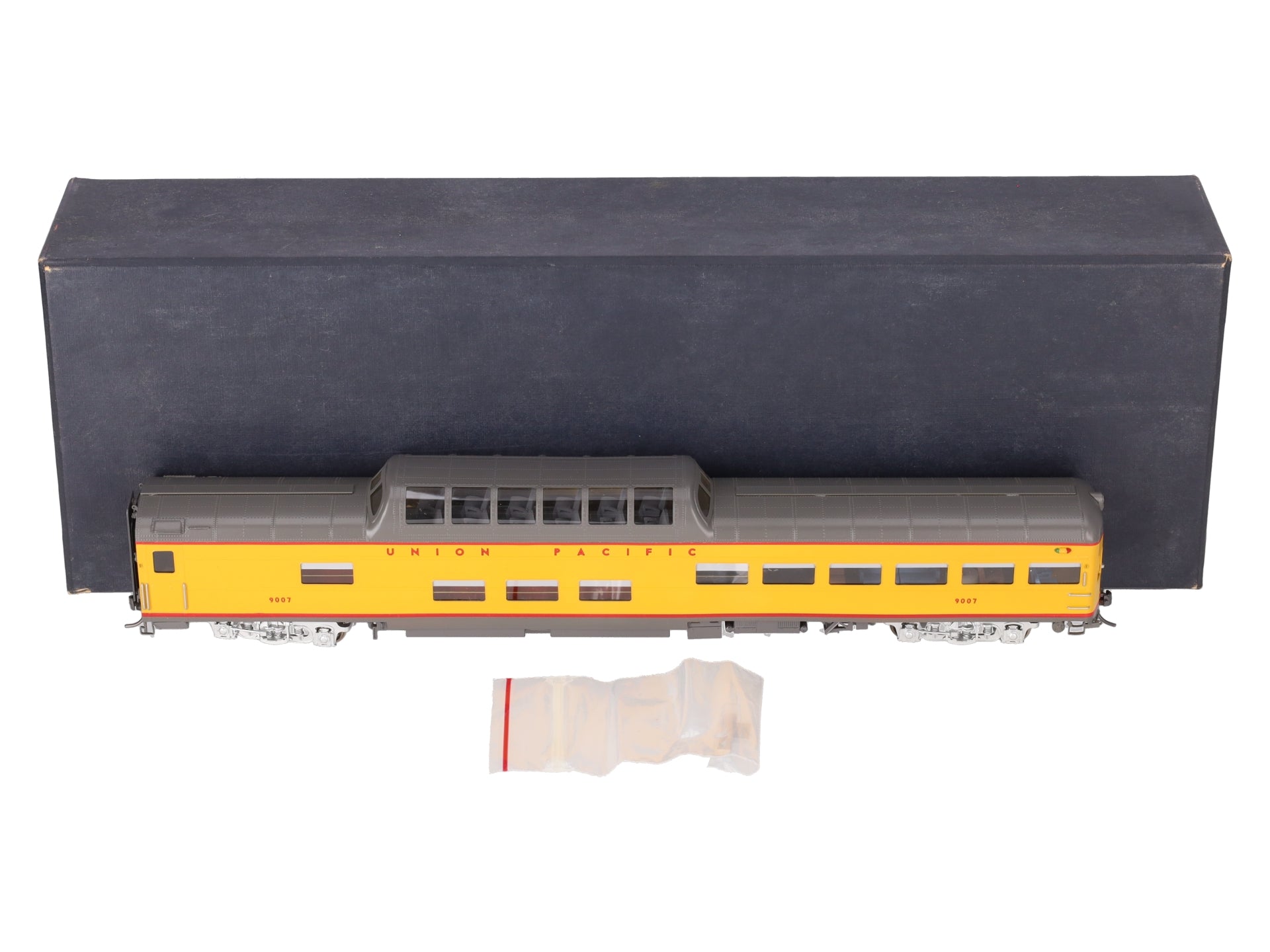 Wasatch HO Scale BRASS Union Pacific 9000 Series Dome Observation Car - Painted/Box