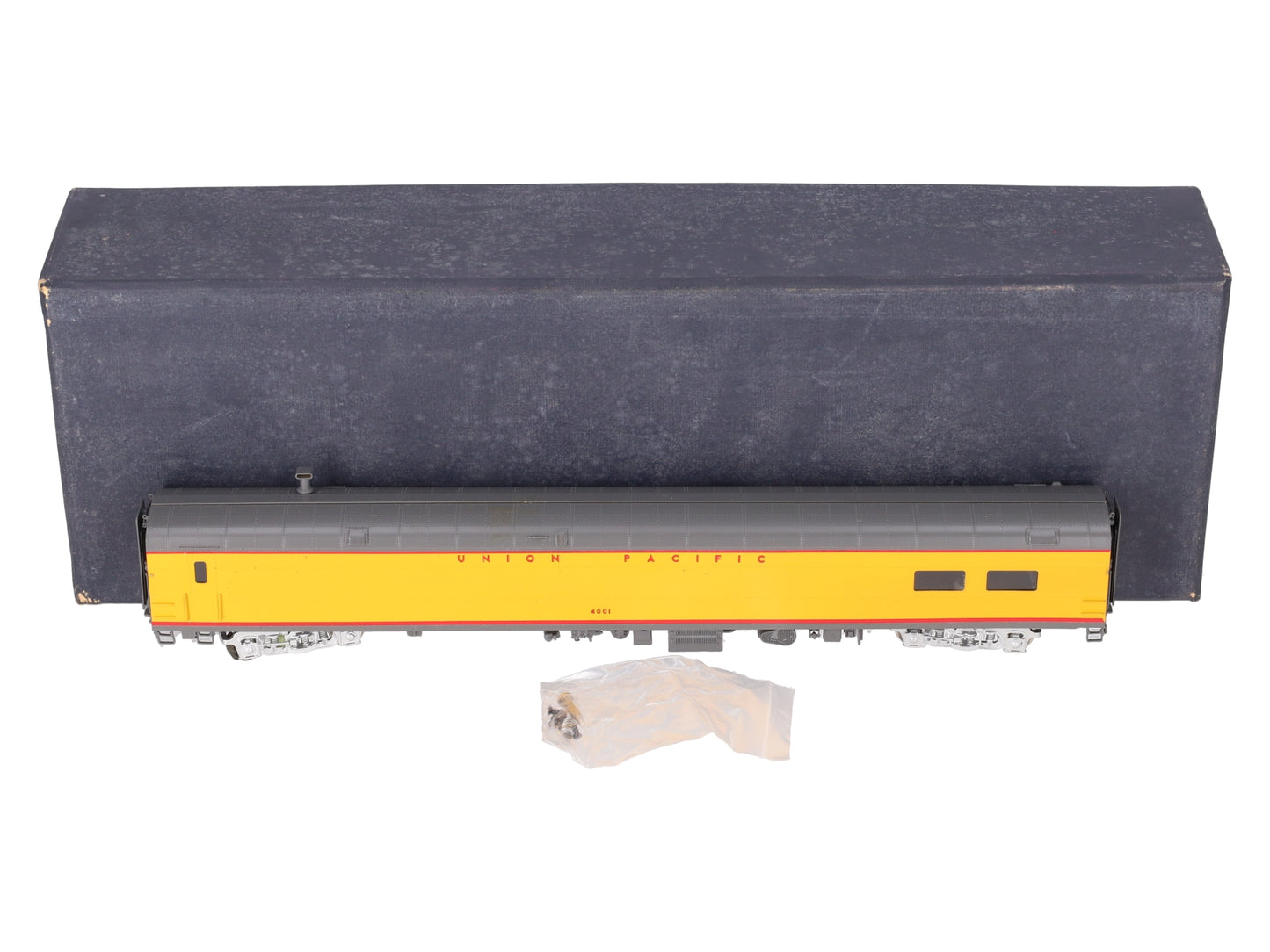 Wasatch 4000-4003 HO Brass Union Pacific Lunch Counter Diner Car - painted/Box