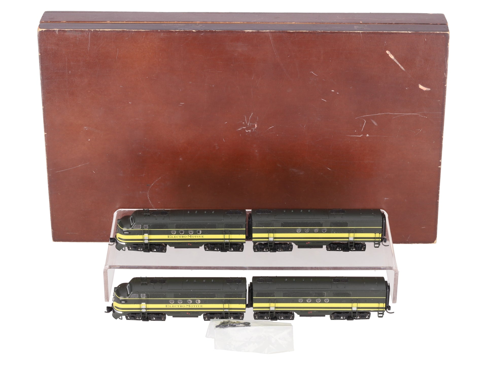 Yesteryear 103 N Scale EMD Demonstrator Locomotives ABBA #103-103A EX/Box