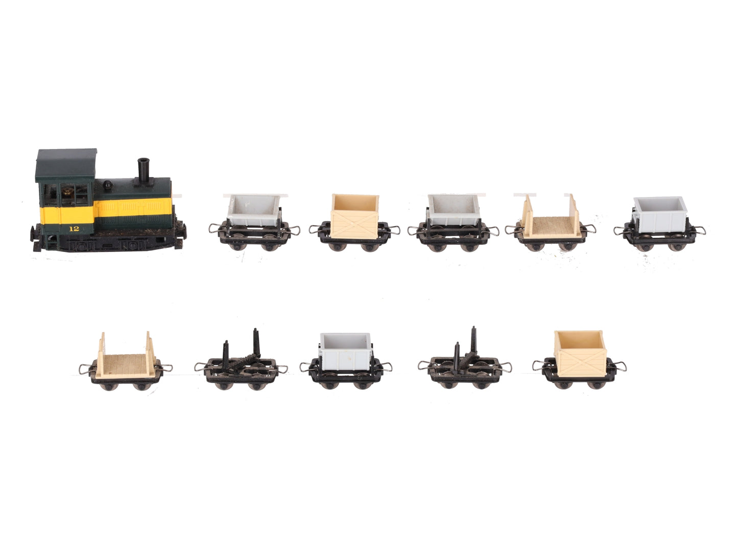 Big City Hobbies 5055 HOn30 Diesel Train Set - Green (Set of 10) EX/Box