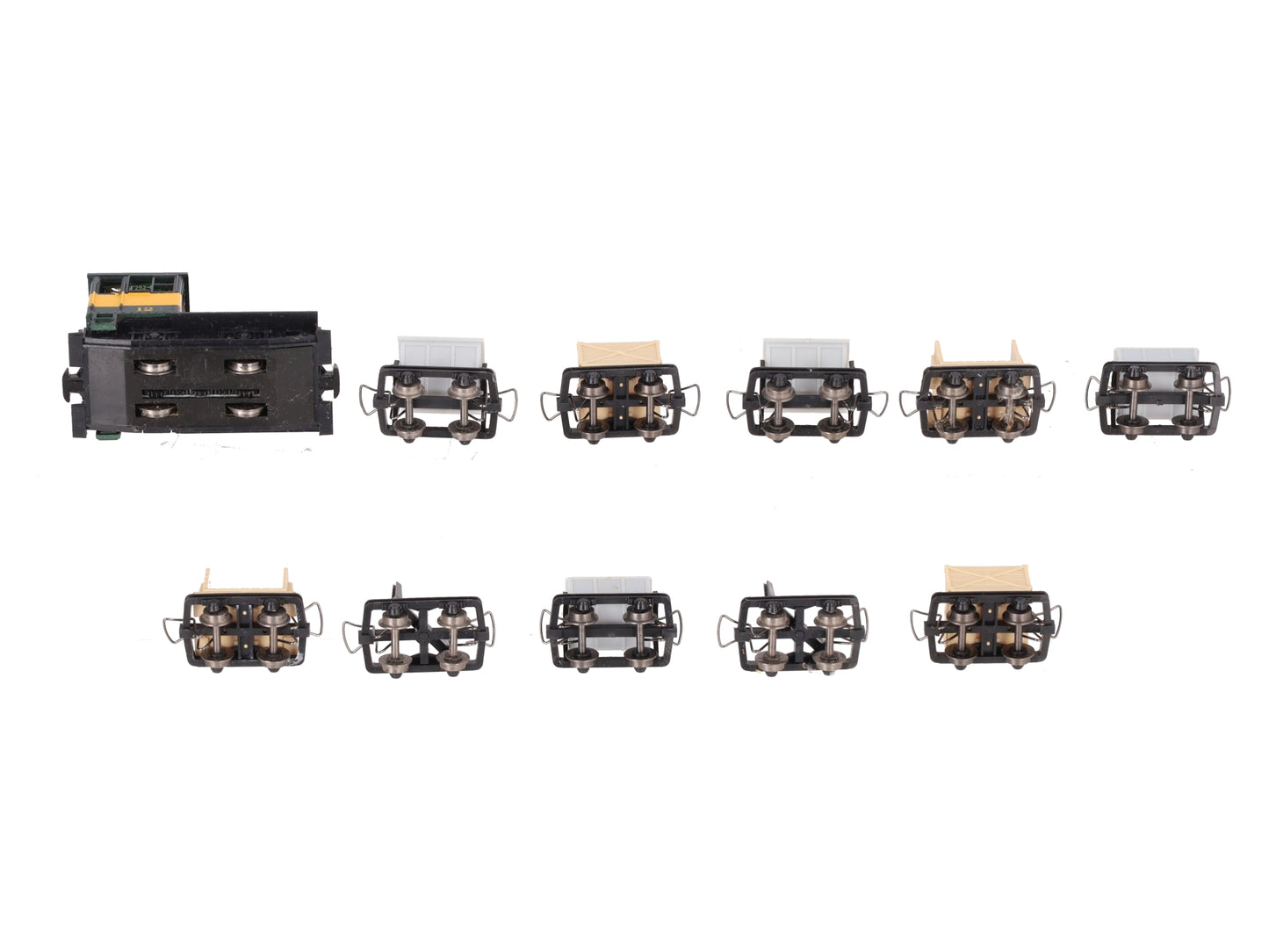 Big City Hobbies 5055 HOn30 Diesel Train Set - Green (Set of 10) EX/Box
