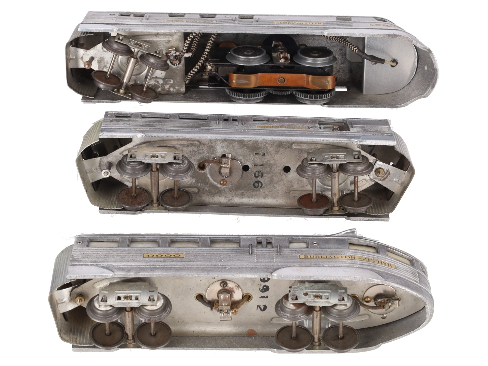 American Flyer 9910 Vintage O  Streamliner Zephyr Power Car Set VG