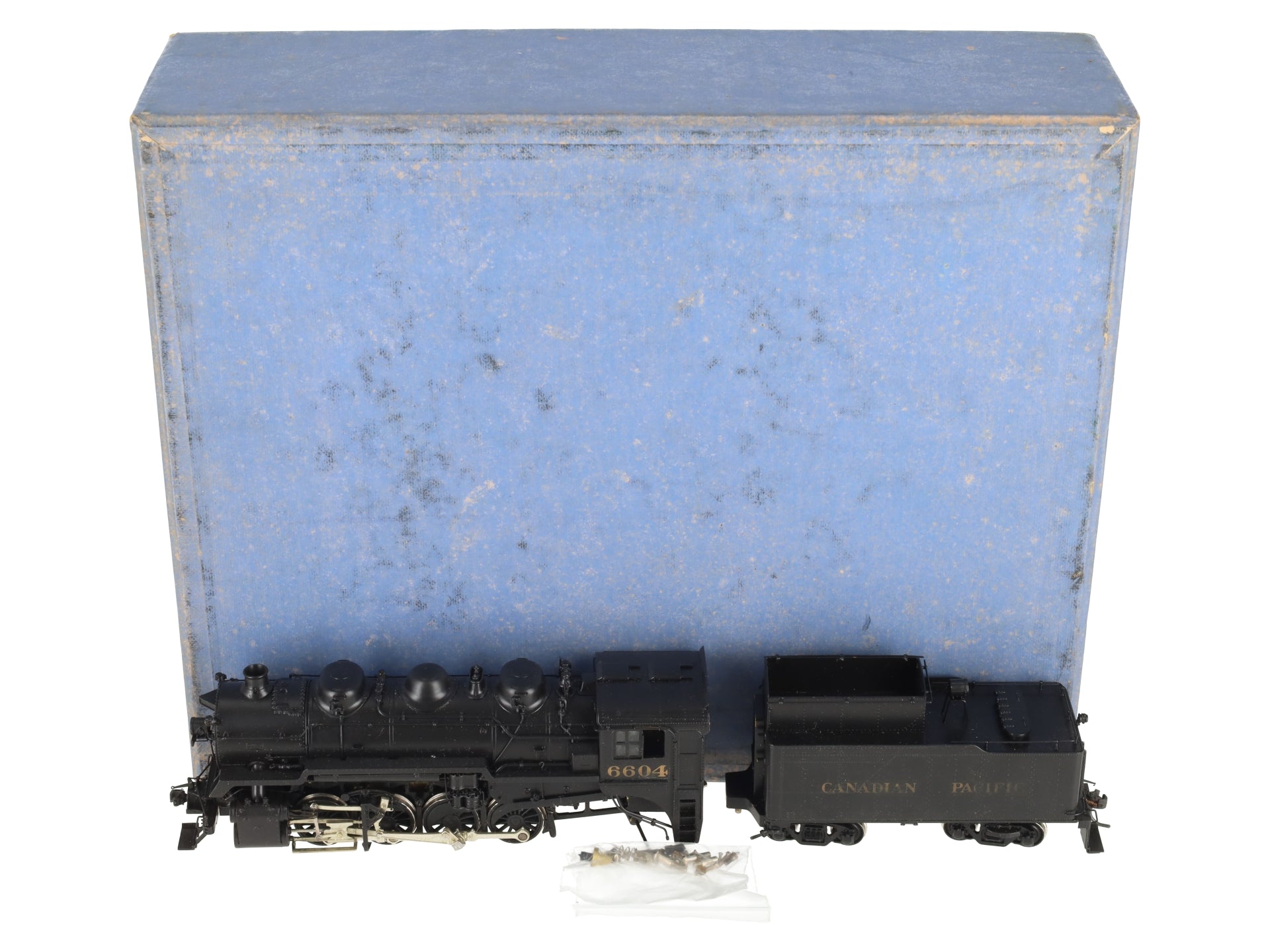 Van Hobbies HO BRASS CP V-5a 0-8-0 Steam Locomotive w/Tender #6604 - Painted/Box