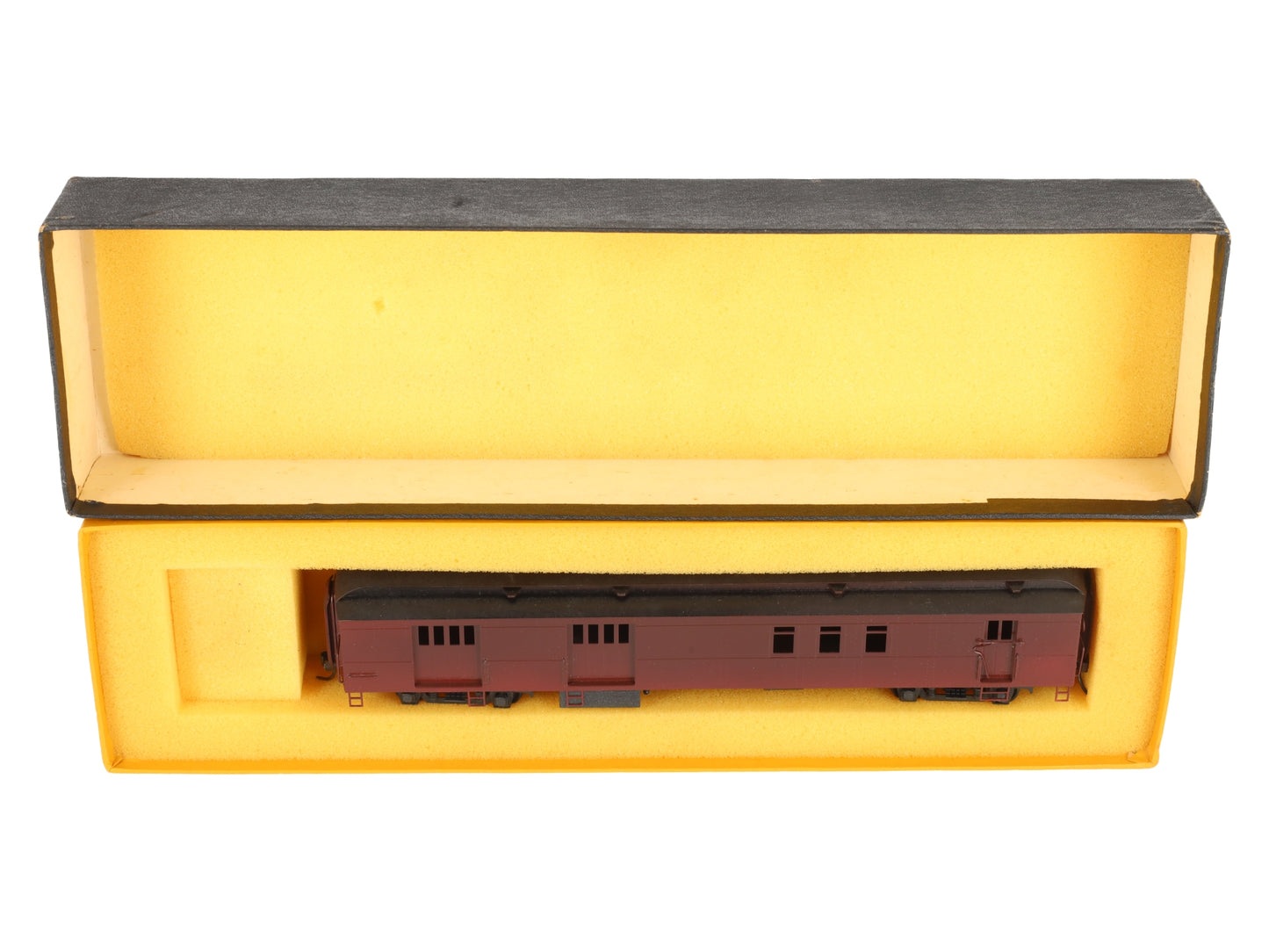 Nickel Plate Products HO Scale BRASS RPO Passenger Car- Painted/Box