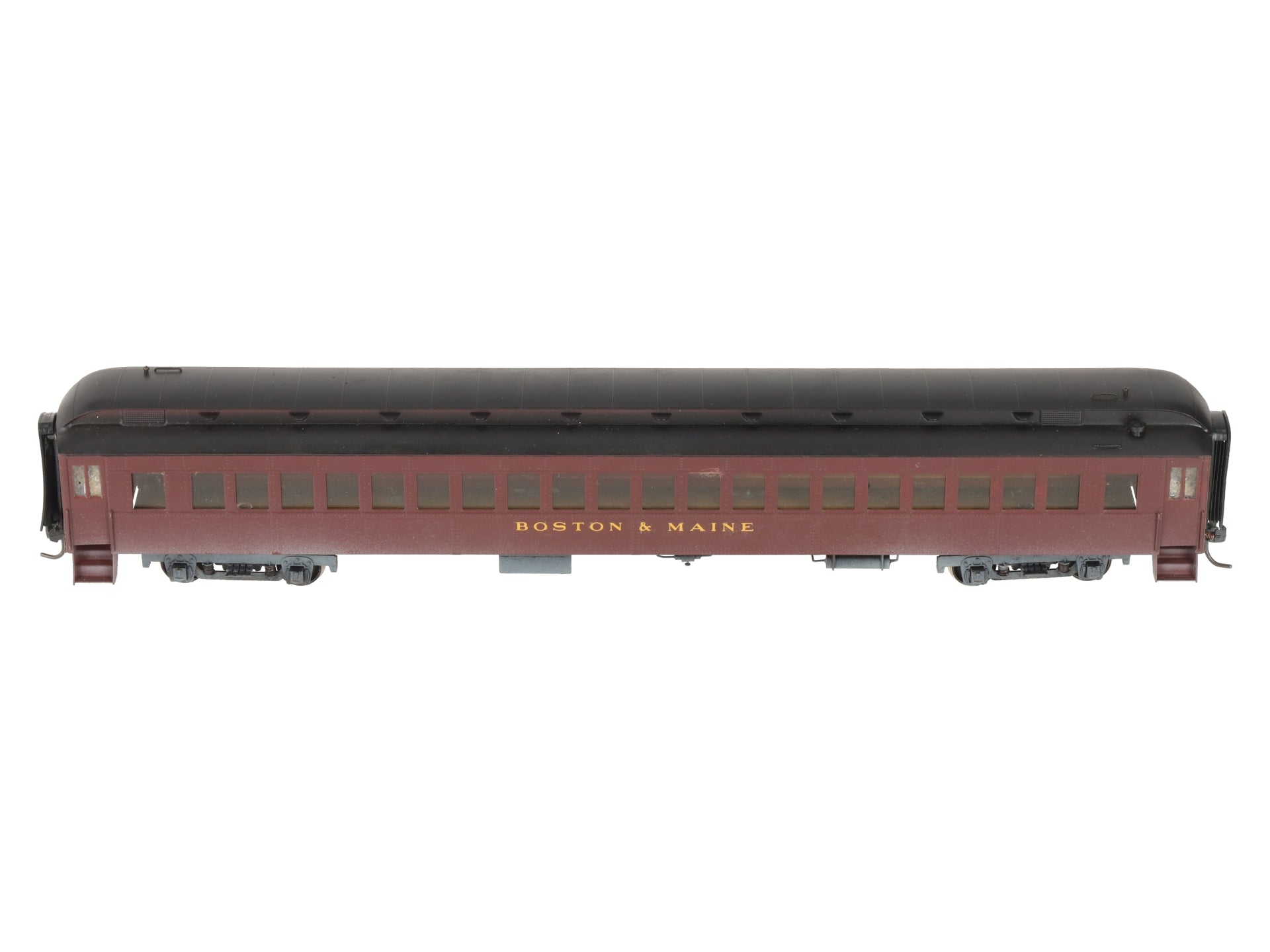 Roundhouse HO Scale BRASS Boston & Maine 80' Coach Car- Painted/Box