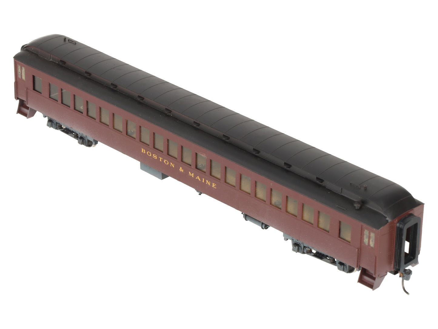 Roundhouse HO Scale BRASS Boston & Maine 80' Coach Car- Painted/Box