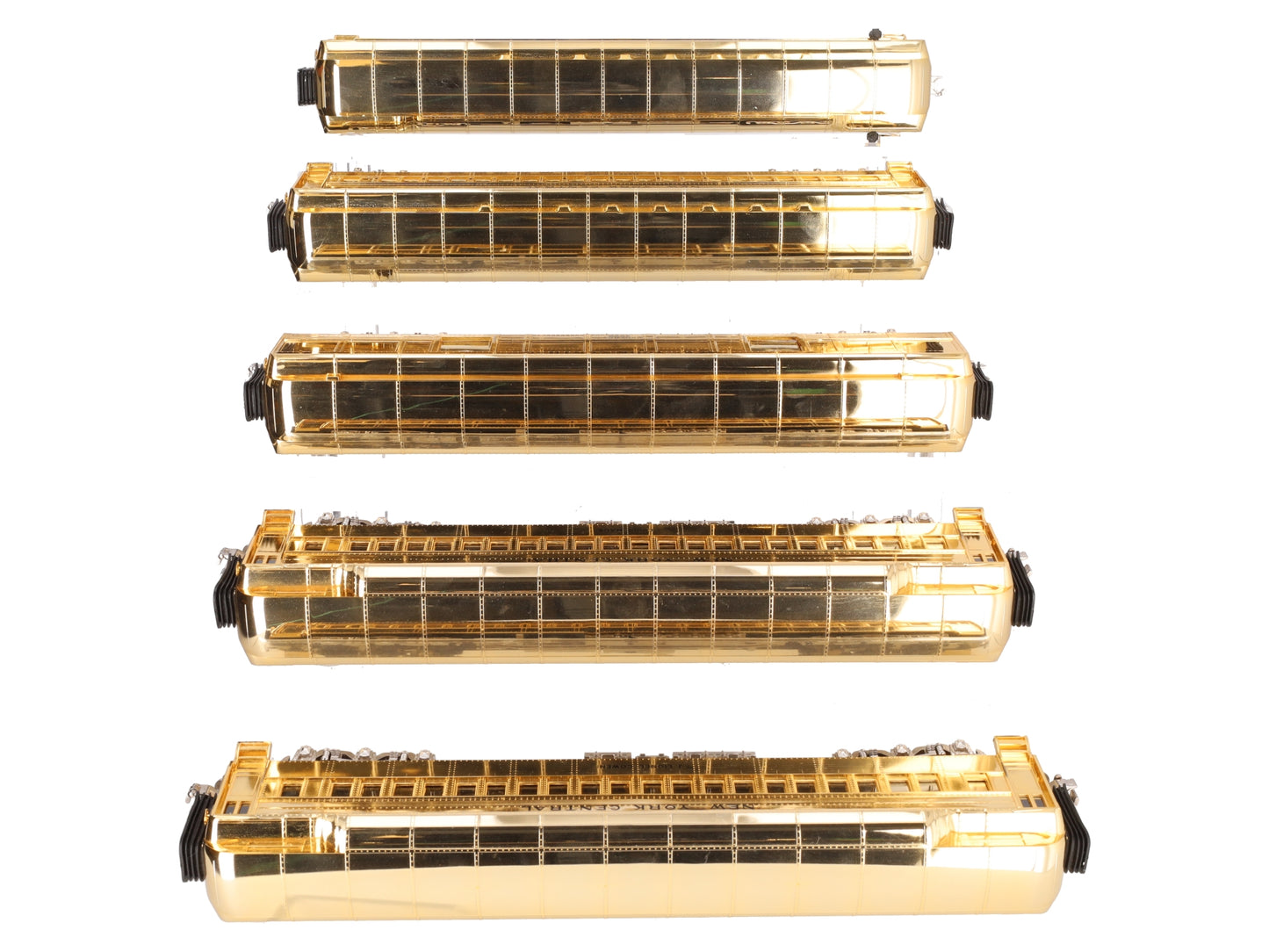 MTH 20-4029 O Gauge NYC Gold Plated 70' Madison Passenger Car Set EX