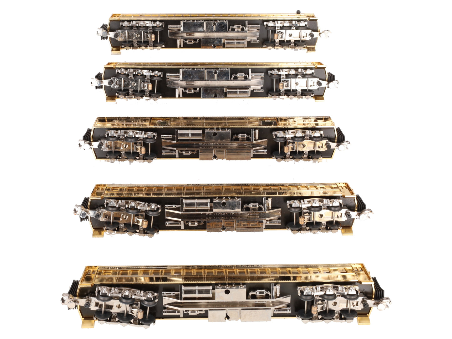 MTH 20-4029 O Gauge NYC Gold Plated 70' Madison Passenger Car Set EX
