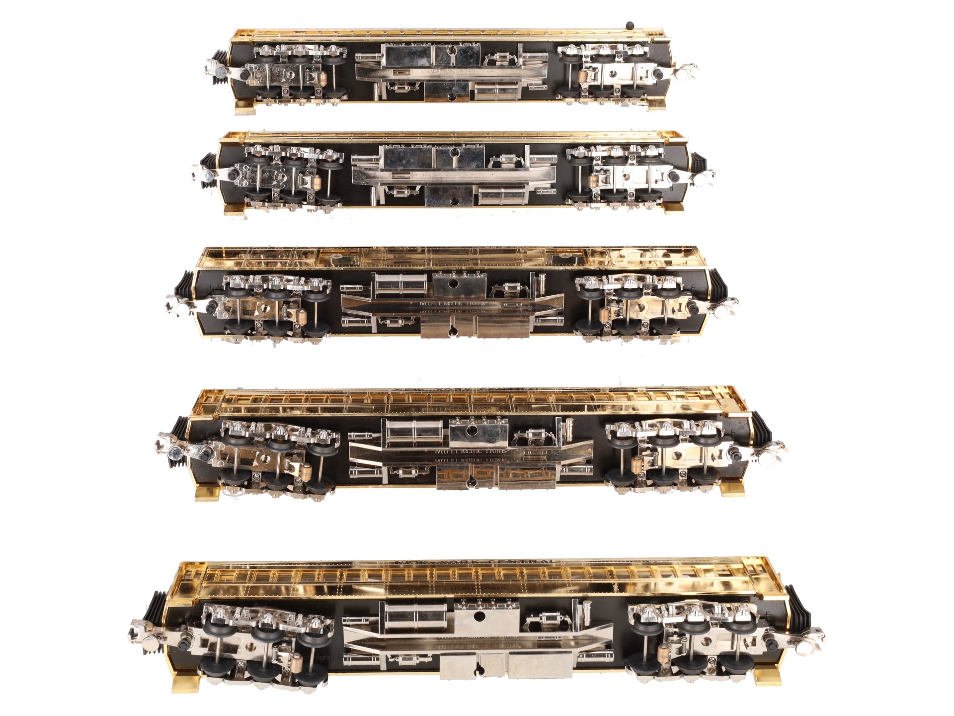 MTH 20-4029 O Gauge NYC Gold Plated 70' Madison Passenger Car Set EX