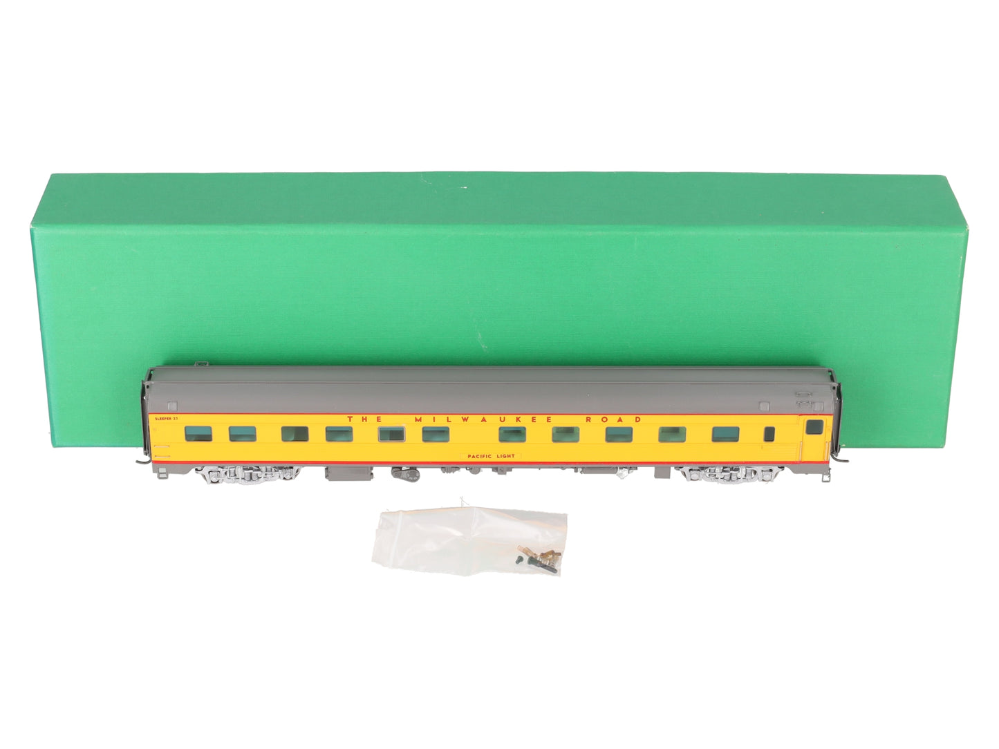 Overland 087040007.6 HO BRASS Milwaukee Road "Pacific Light" Sleeper #37- F/P LN/Box