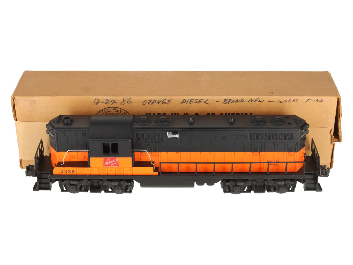 Lionel 2338 Vintage O Milwaukee GP-7 Diesel Locomotive - Solid Stripe - RARE! EX/Box