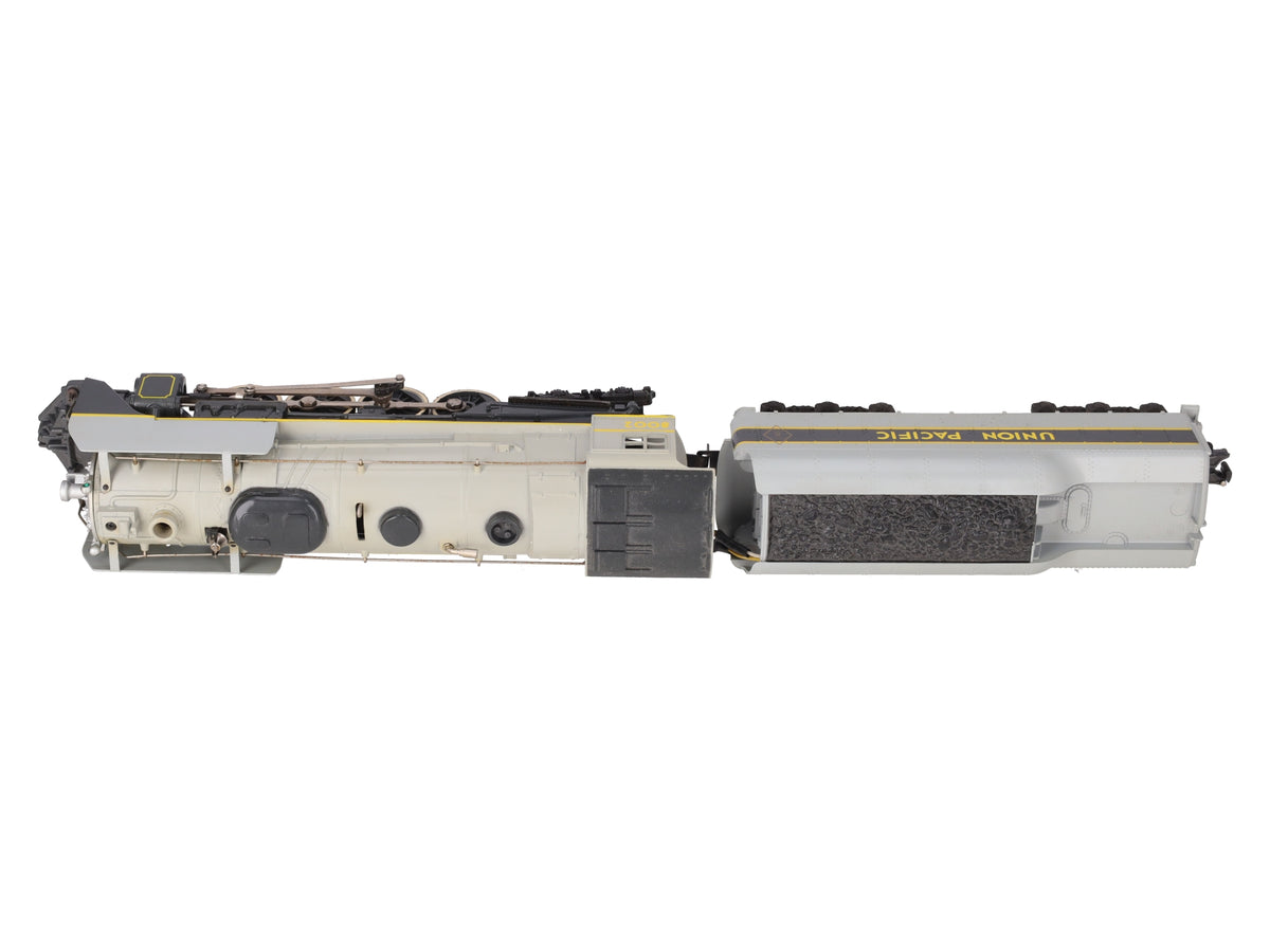 Lionel 6-8002 O Union Pacific Berkshire 2-8-4 Steam Locomotive & Tender #8002 VG/Box