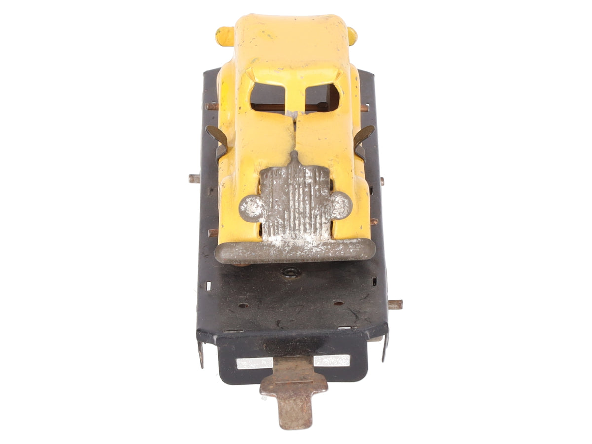 Marx 562 O Gauge Vintage Black Flatcar with Yellow Mystery Car