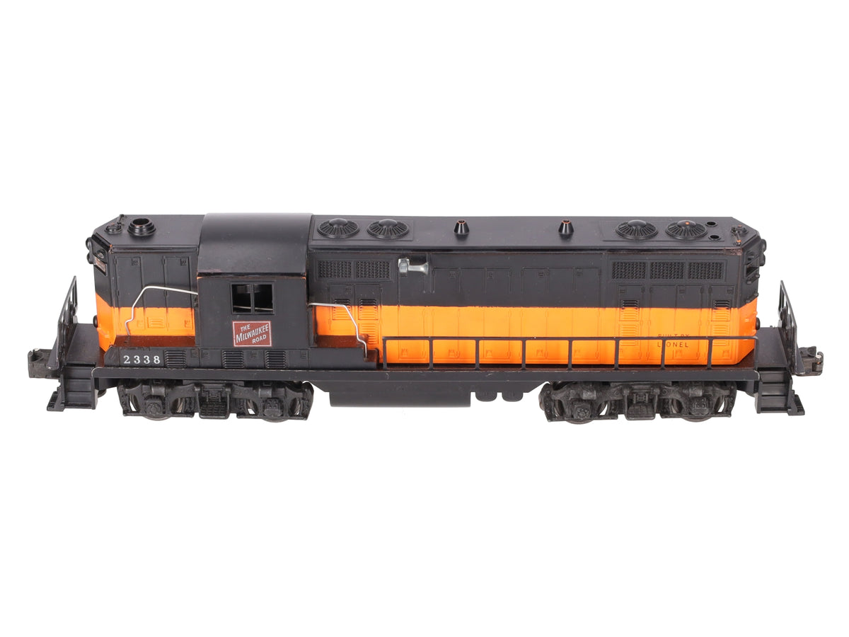 Lionel 2338 Vintage O Gauge Milwaukee Road Powered GP-7 Diesel Locomotive VG/Box
