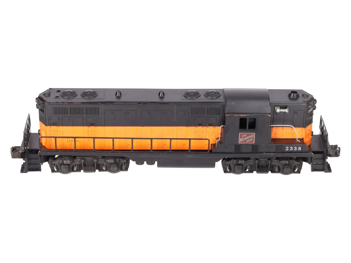 Lionel 2338 Vintage O Gauge Milwaukee Road Powered GP-7 Diesel Locomotive VG/Box