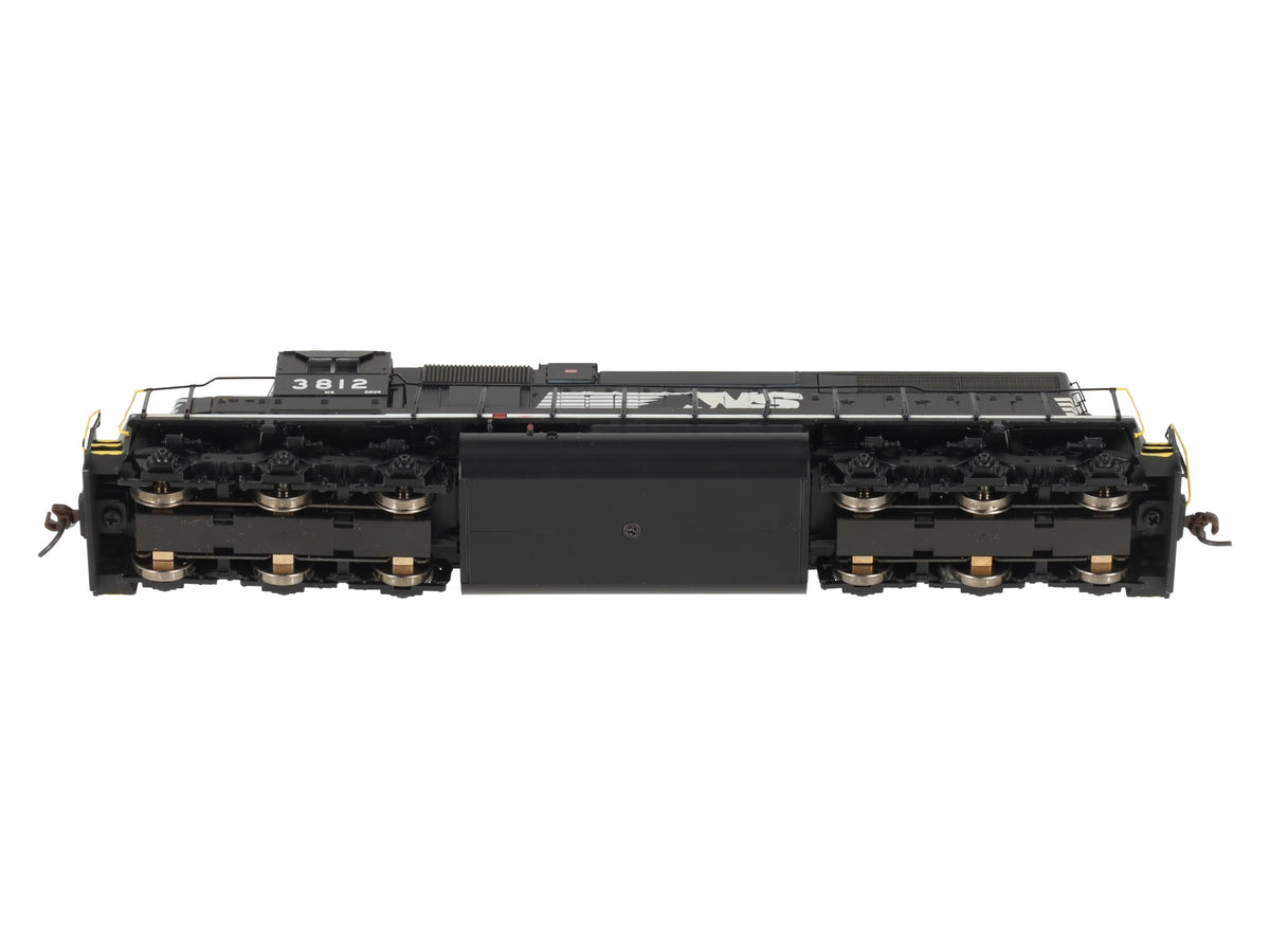 Athearn 88570 HO Norfolk Southern SD38 Diesel Locomotive #3812 VG