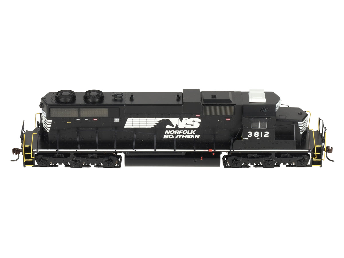 Athearn 88570 HO Norfolk Southern SD38 Diesel Locomotive #3812 VG