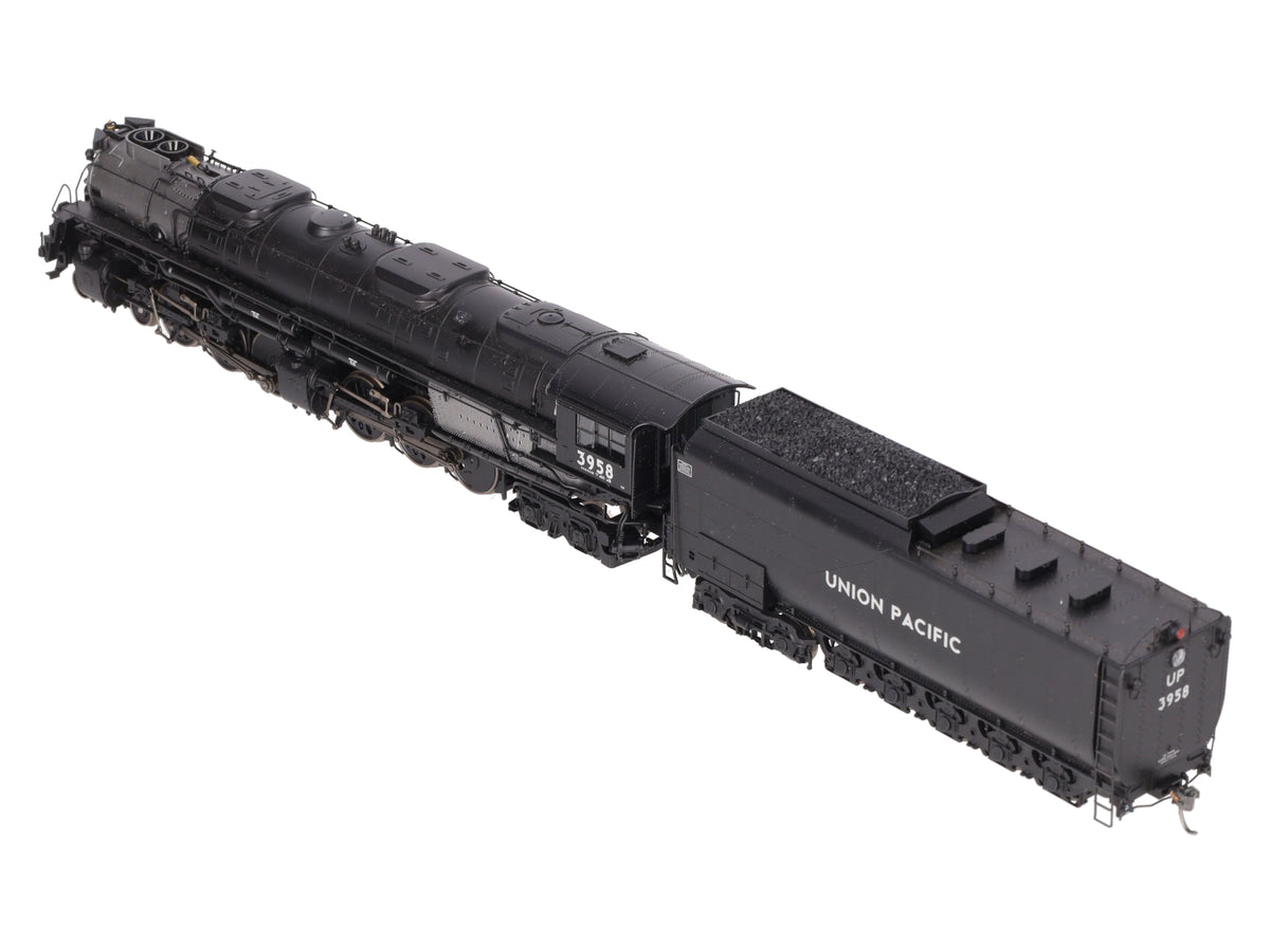 Athearn G9132 HO Union Pacific 4-6-6-4 Steam Locomotive #3958 with DCC & Sound