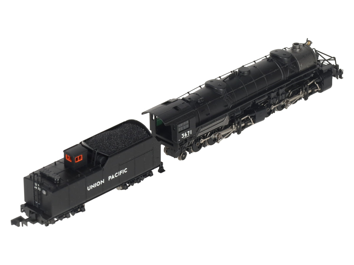 Life Like 7579 N Scale Union Pacific USRA  2-8-8-2 Steam Loco and Tender #3671 EX/Box