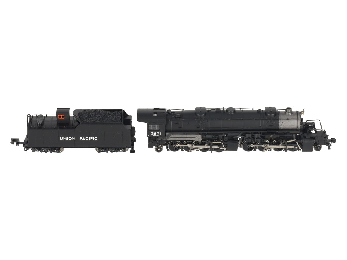 Life Like 7579 N Scale Union Pacific USRA  2-8-8-2 Steam Loco and Tender #3671 EX/Box