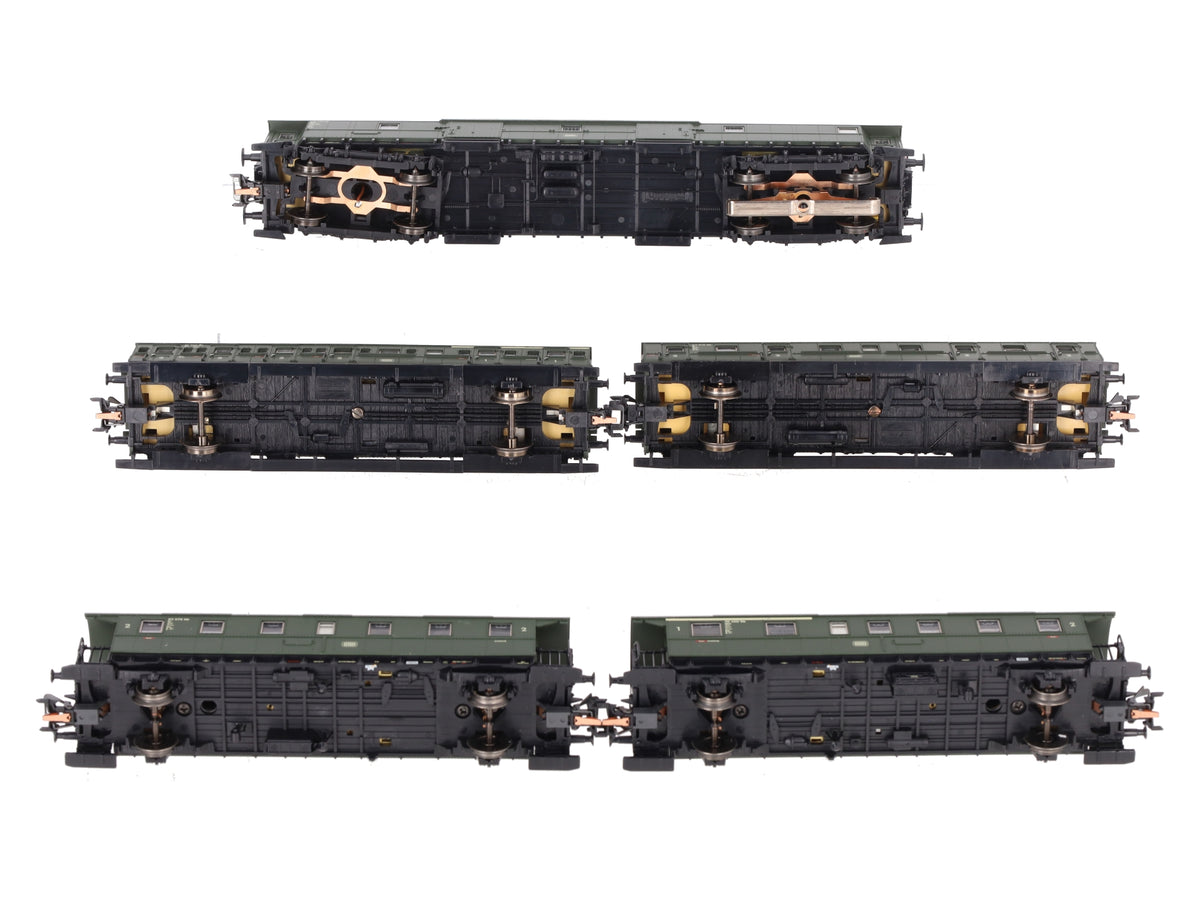 Marklin 43144 HO Scale Class E 44.5 Passenger Car Set (Set of 5) NIB