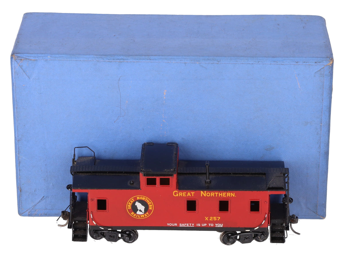 Overland HO Scale BRASS Greats Northern "1945" Steel Caboose - Painted/Box