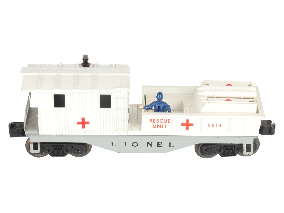 Lionel 6814 Vintage O Gauge Postwar First Aid Medical Caboose with Accessories VG