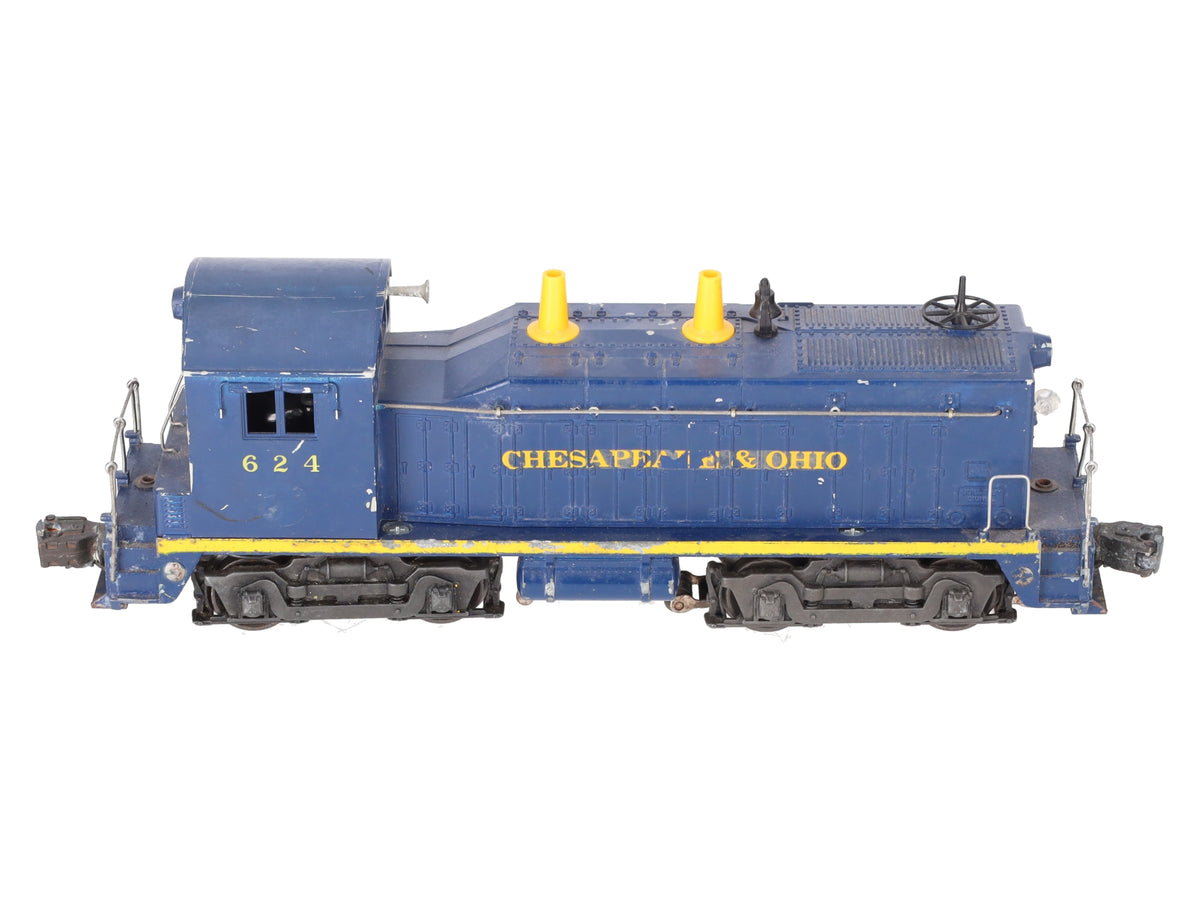 Lionel 624 Vintage O Chesapeake & Ohio NW-2 Powered Diesel Locomotive
