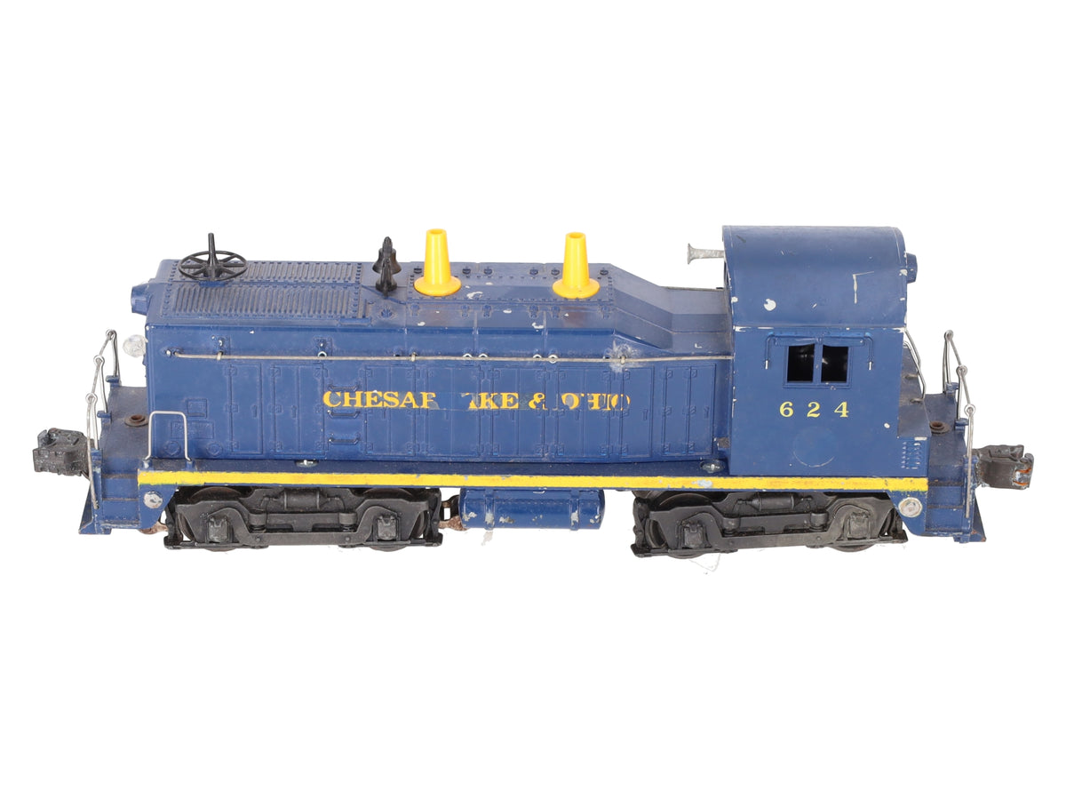 Lionel 624 Vintage O Chesapeake & Ohio NW-2 Powered Diesel Locomotive