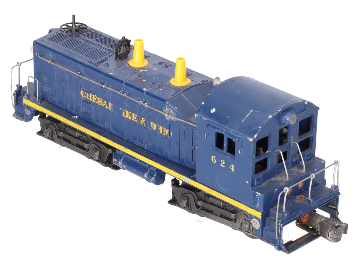 Lionel 624 Vintage O Chesapeake & Ohio NW-2 Powered Diesel Locomotive