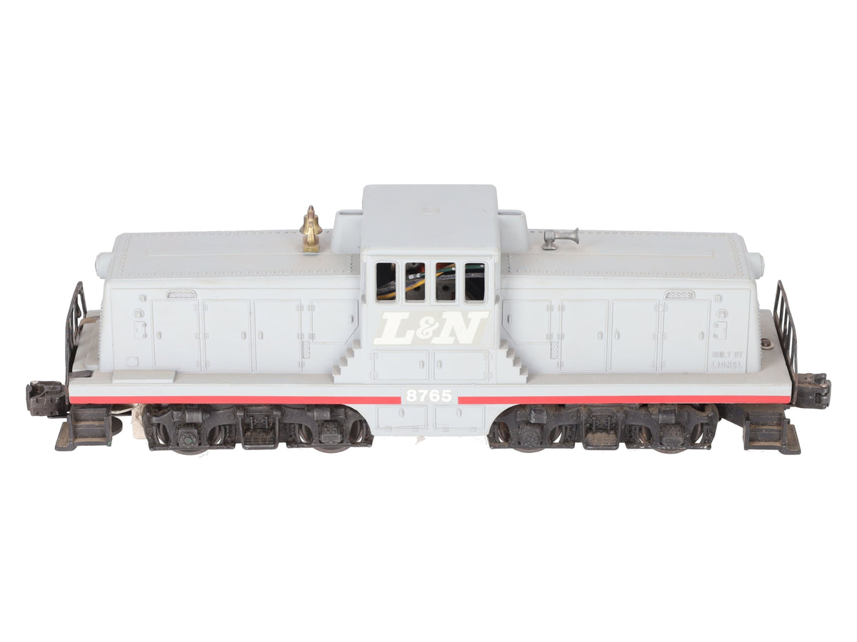 Lionel Vintage O Gauge Custom Painted Center Cab Diesel Switcher #8765 VG