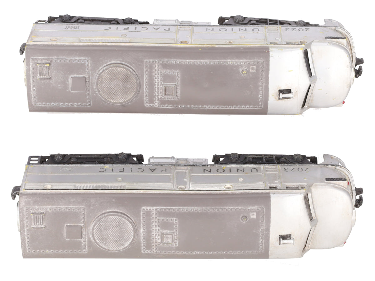 Lionel 2023 Vintage O Union Pacific Alco AA Diesel Locomotives - Silver & Gray