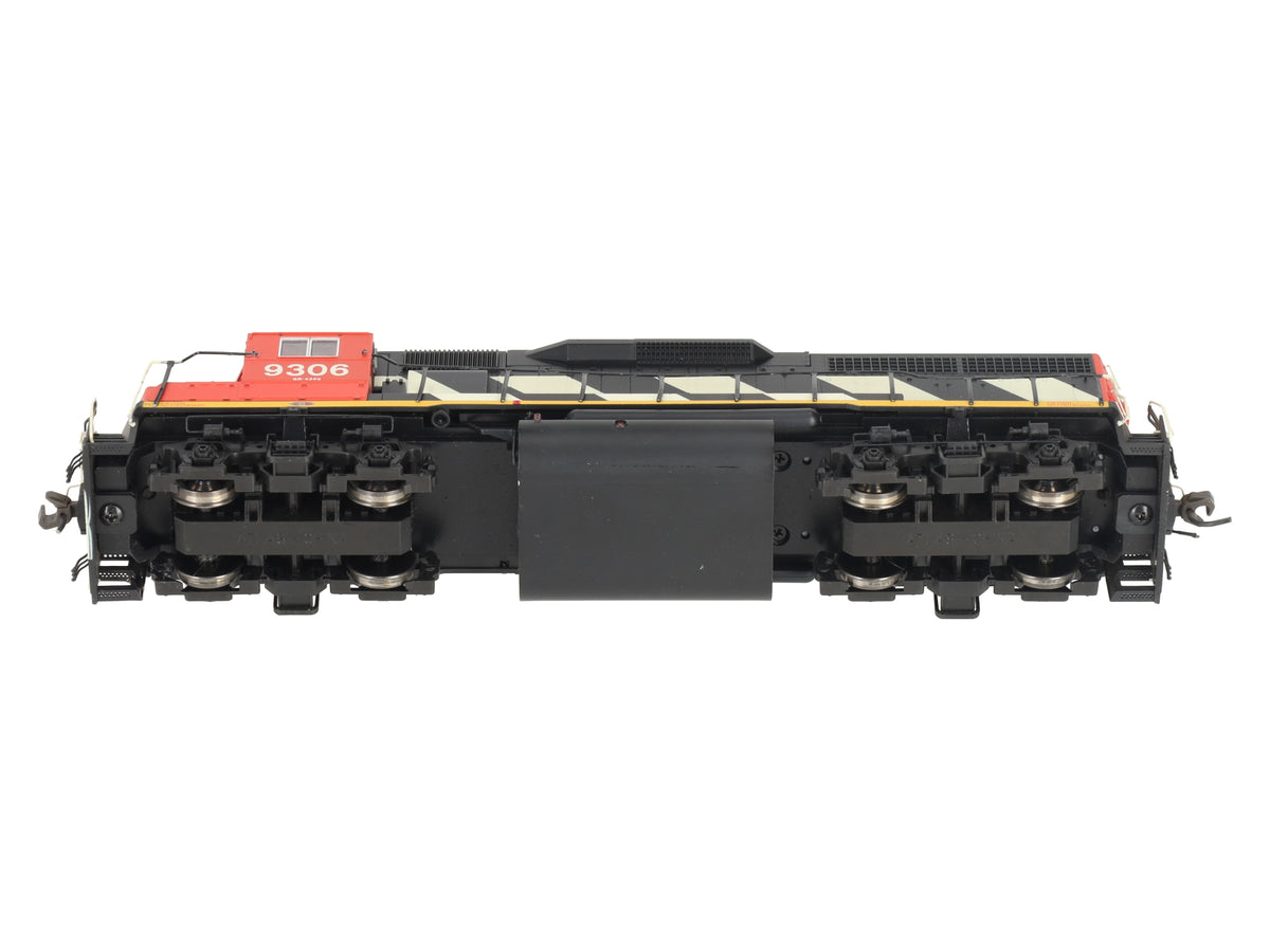 Atlas 10000136 HO Canadian National GP-40 Low Nose Locomotive #9306 VG/Box