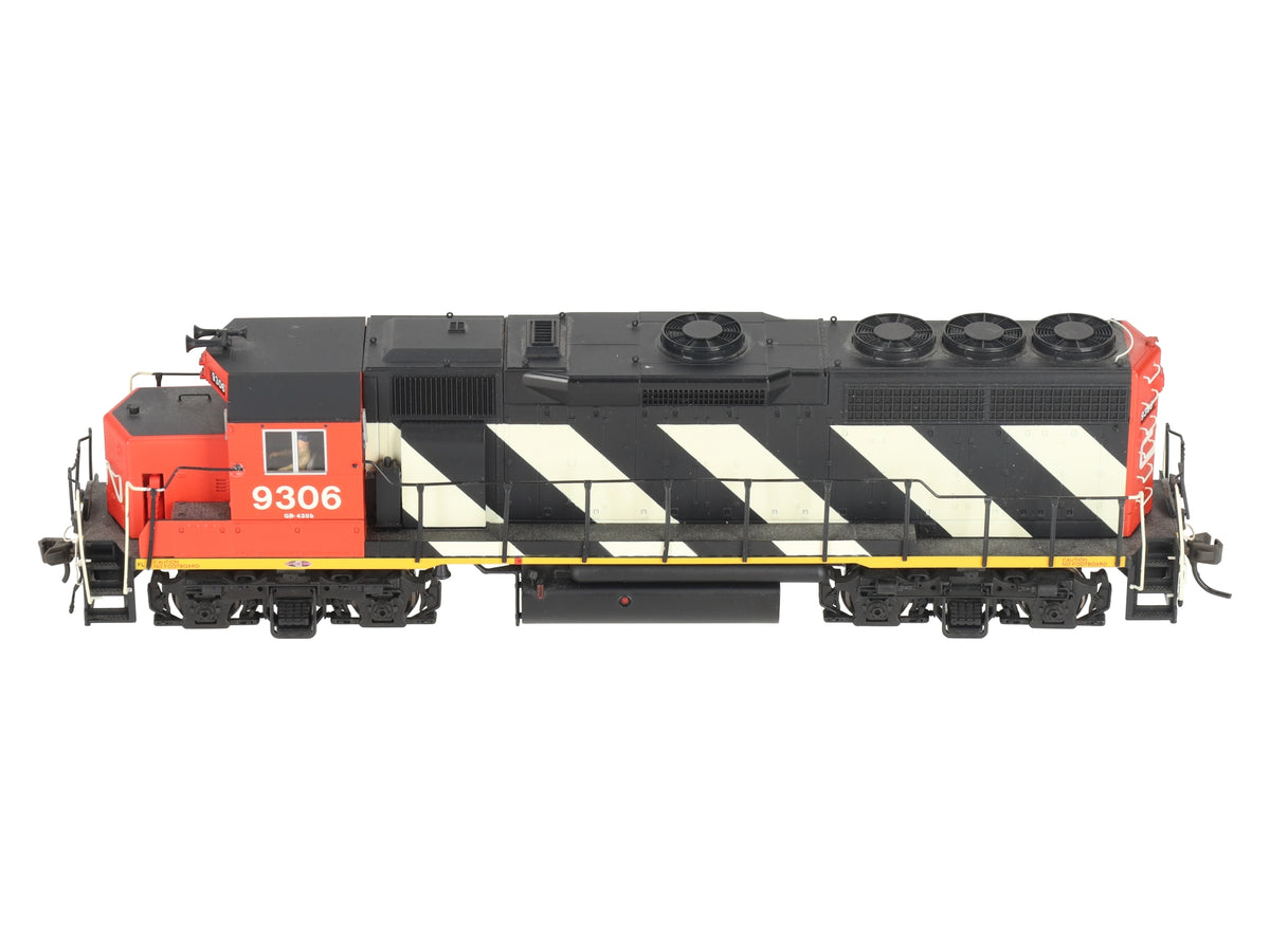 Atlas 10000136 HO Canadian National GP-40 Low Nose Locomotive #9306 VG/Box