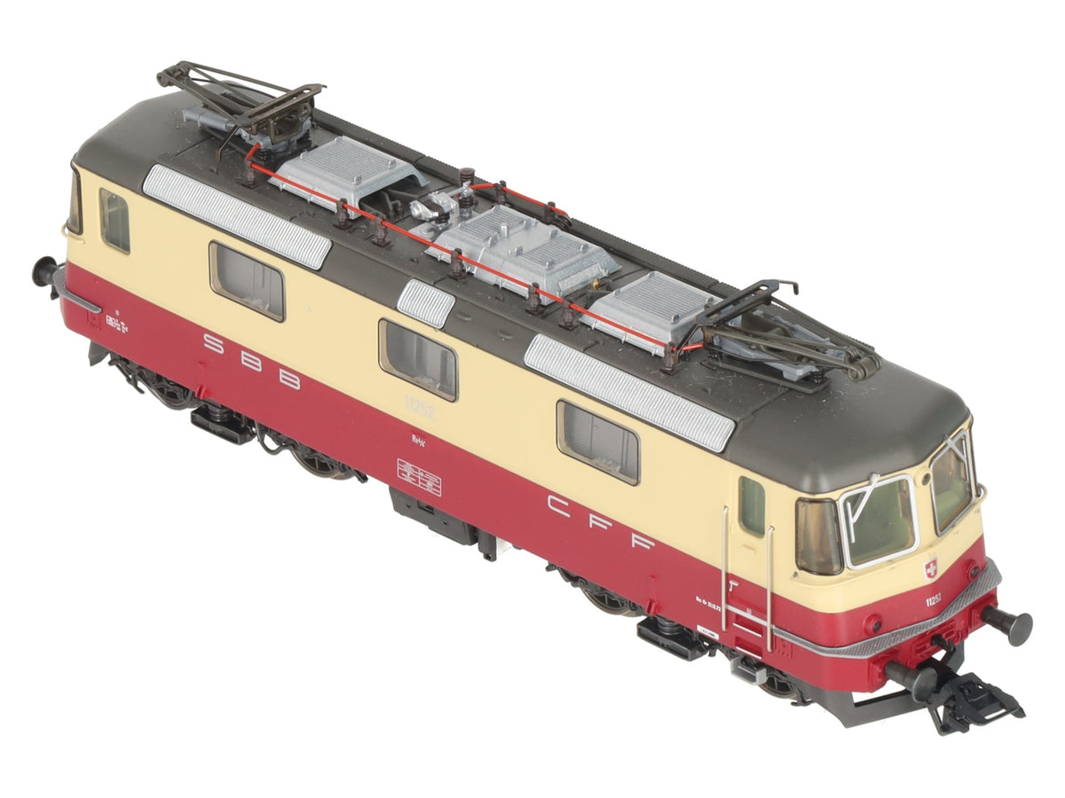 Trix 22844 HO Scale SBB cl 4/4 II Electric Locomotive #11252 w/ DCC LN