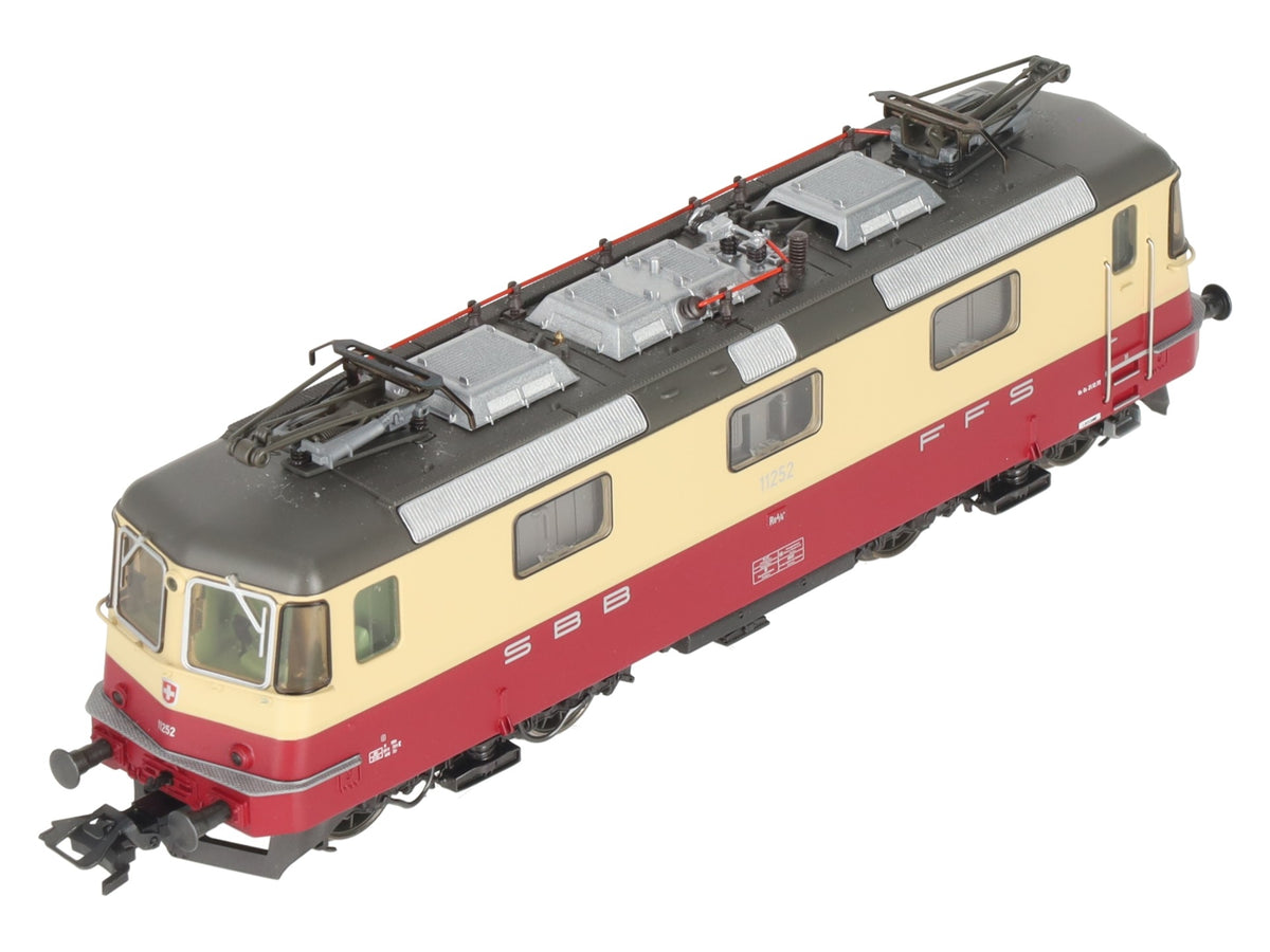 Trix 22844 HO Scale SBB cl 4/4 II Electric Locomotive #11252 w/ DCC LN
