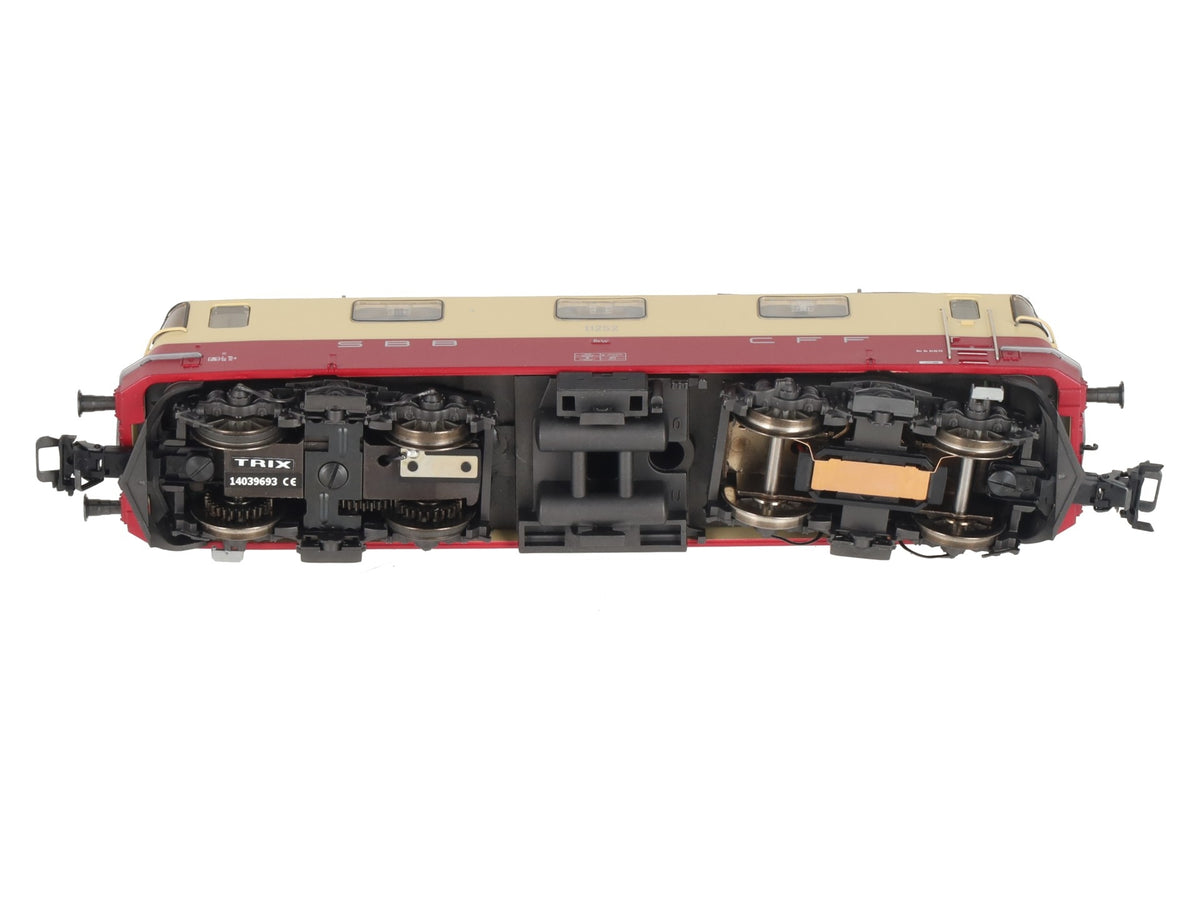 Trix 22844 HO Scale SBB cl 4/4 II Electric Locomotive #11252 w/ DCC LN