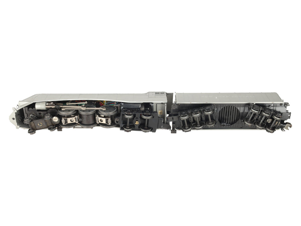 Lionel 6-18045 O Gauge NYC Commodore Vanderbilt 4-6-4 Steam Locomotive & Tender EX/Box