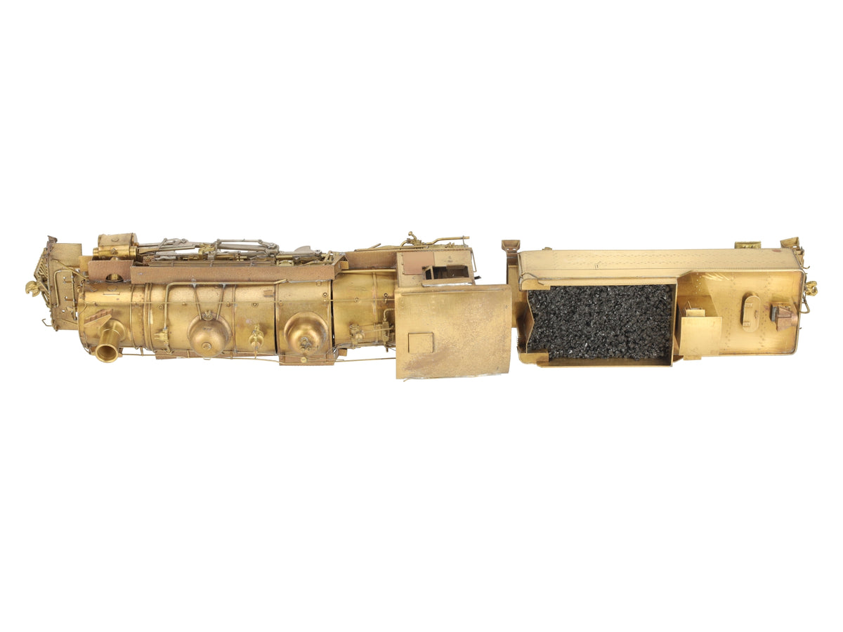 On3 2-8-2 Steam Locomotive w/ Tender - unpainted VG
